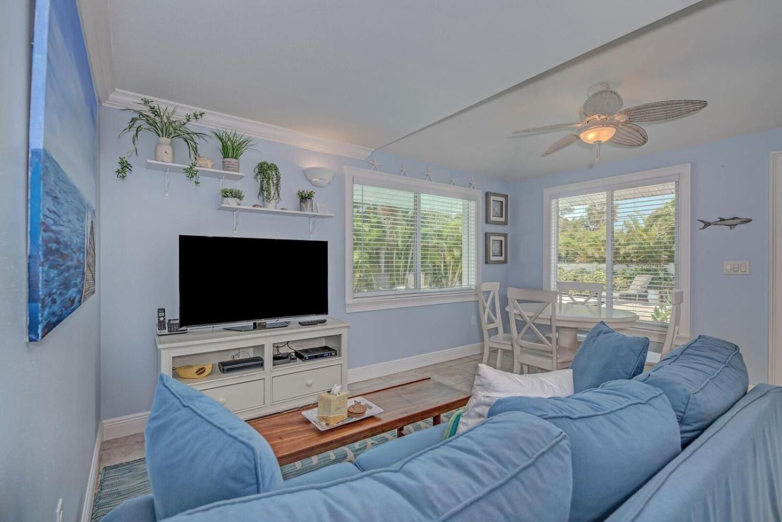 Salt Air East By Retreats *