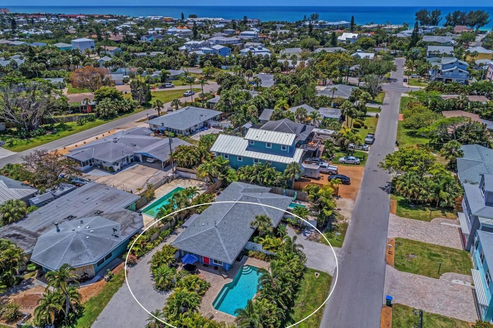 Salt Air East By Retreats Holmes Beach