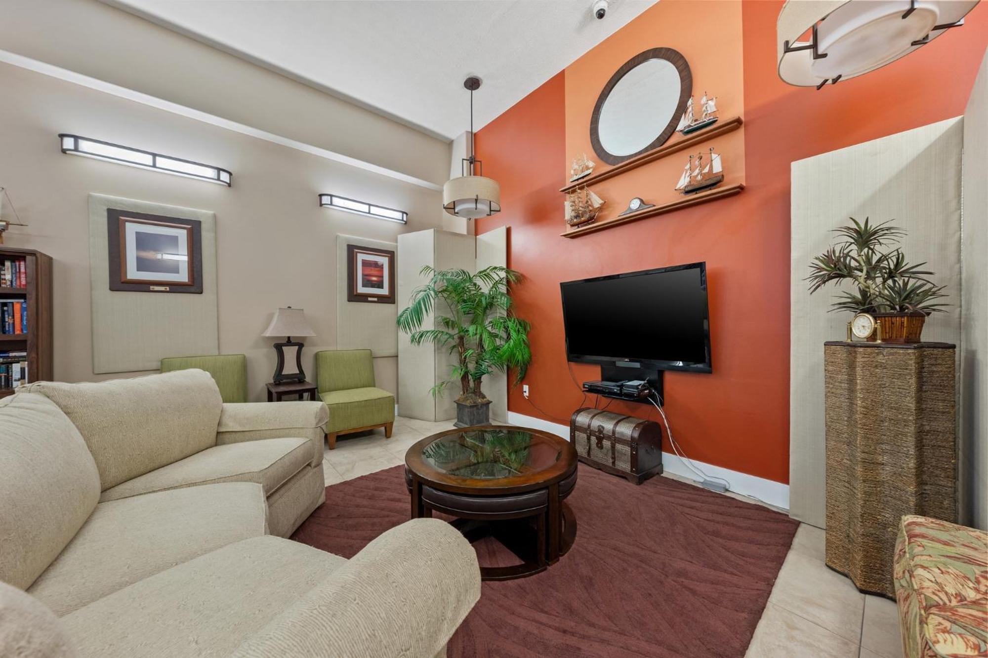 Apartment Treasure Island 1505 *