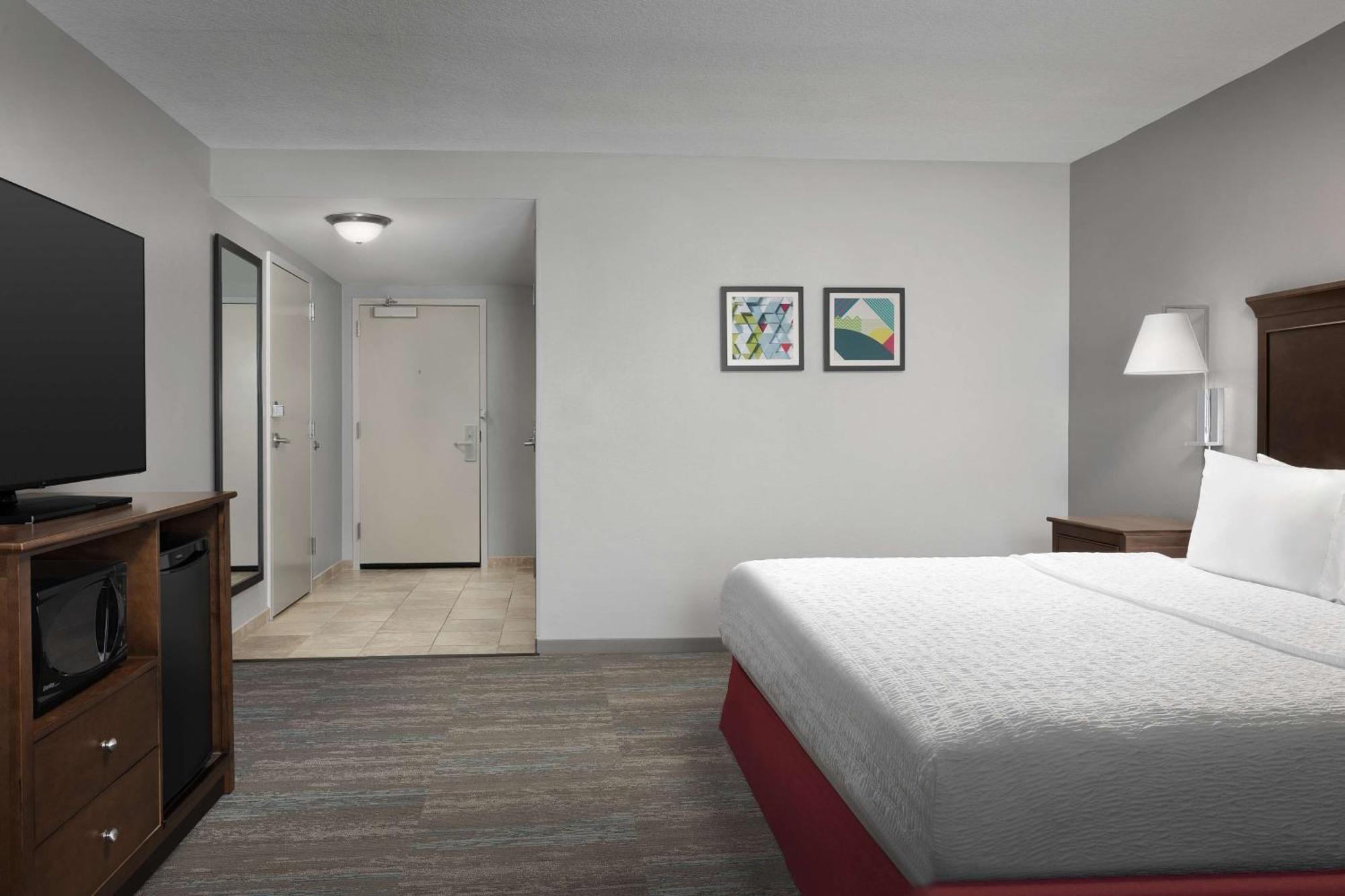 Hampton & Orlando North Hotel