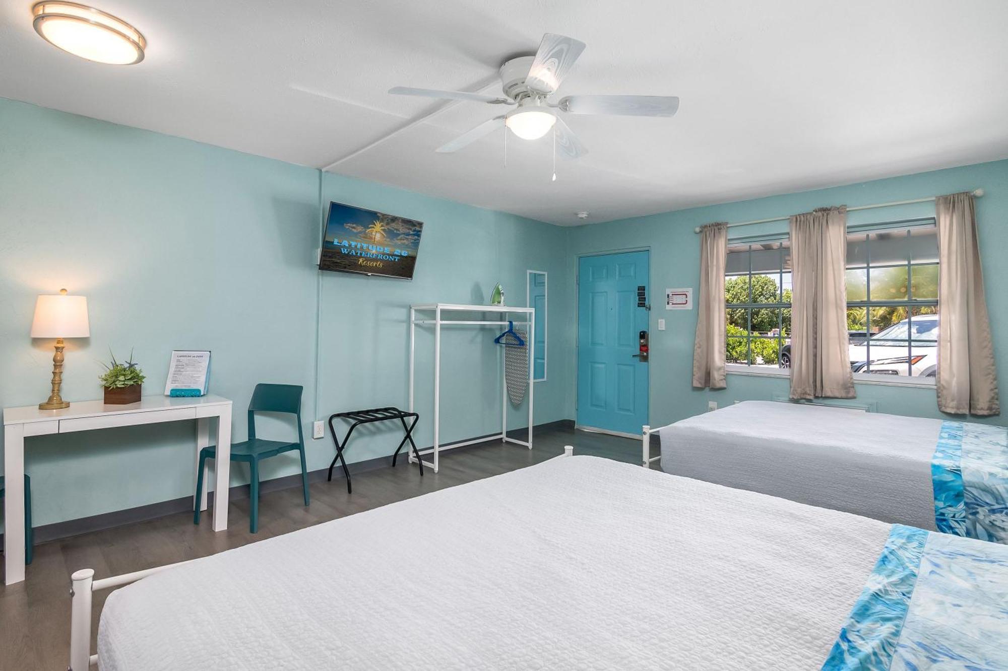 Latitude 26 Waterfront Boutique - Myers Inn 2*