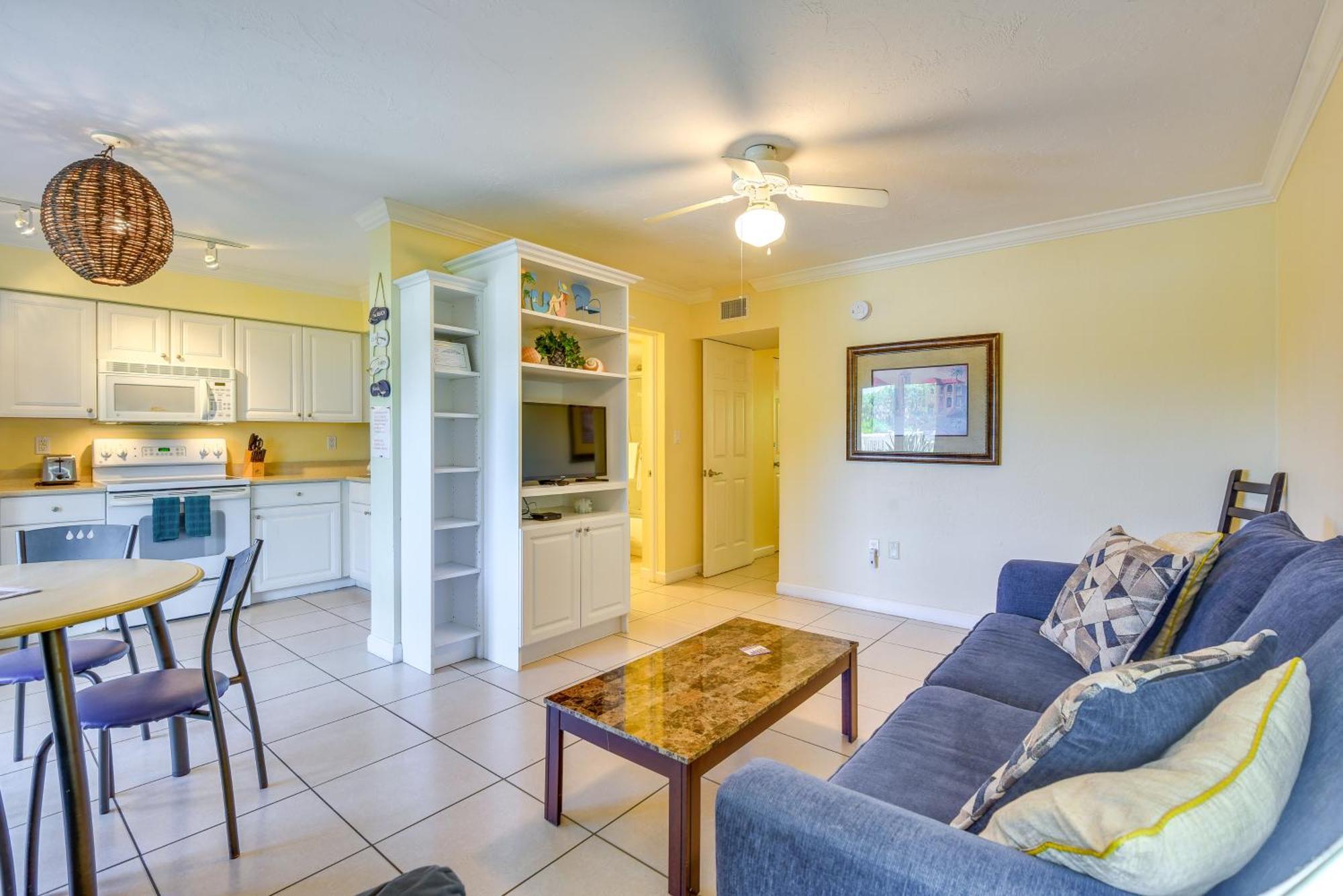 Apartment Sunlit Escape With Private
