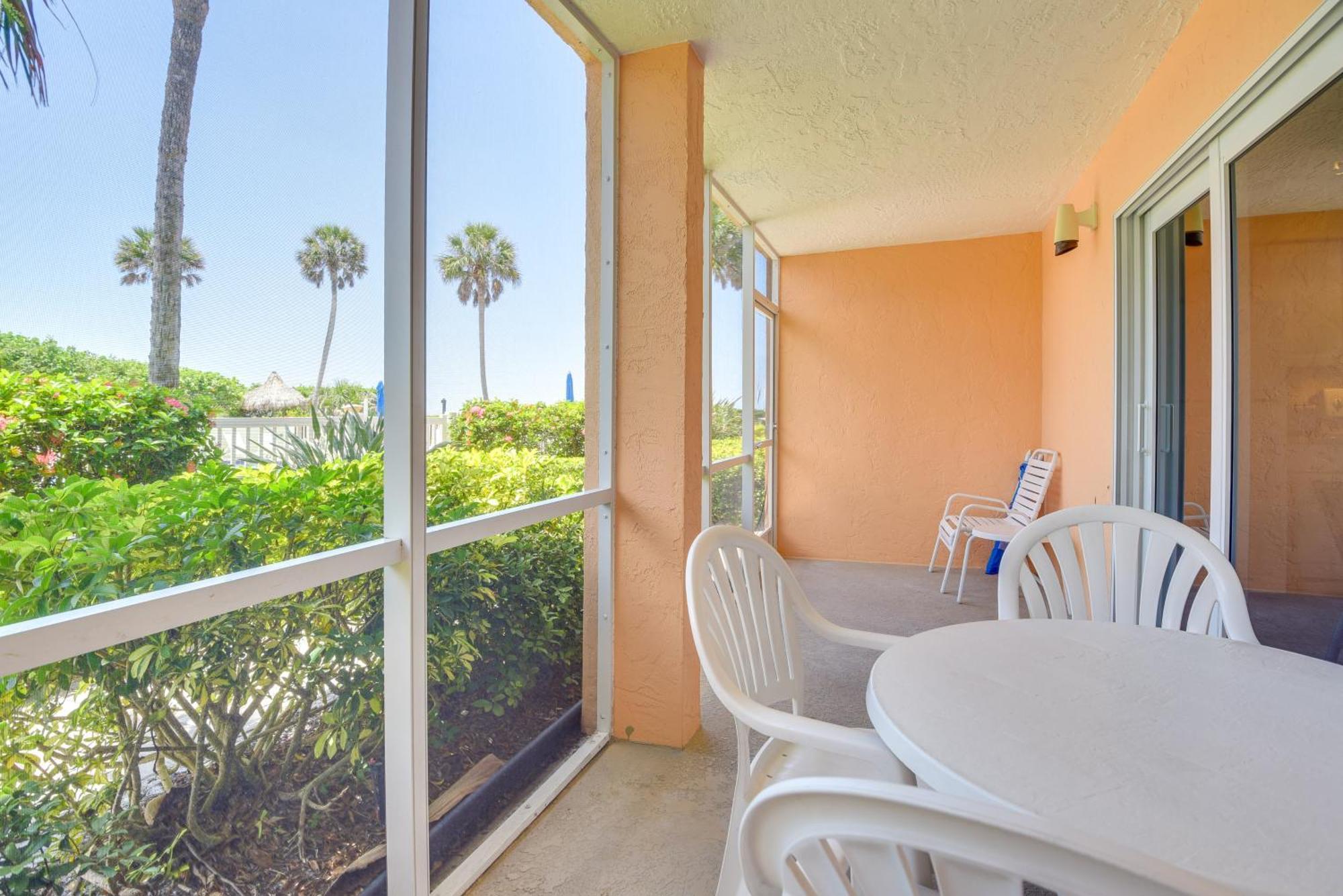 Sunlit Escape With Private Longboat Key