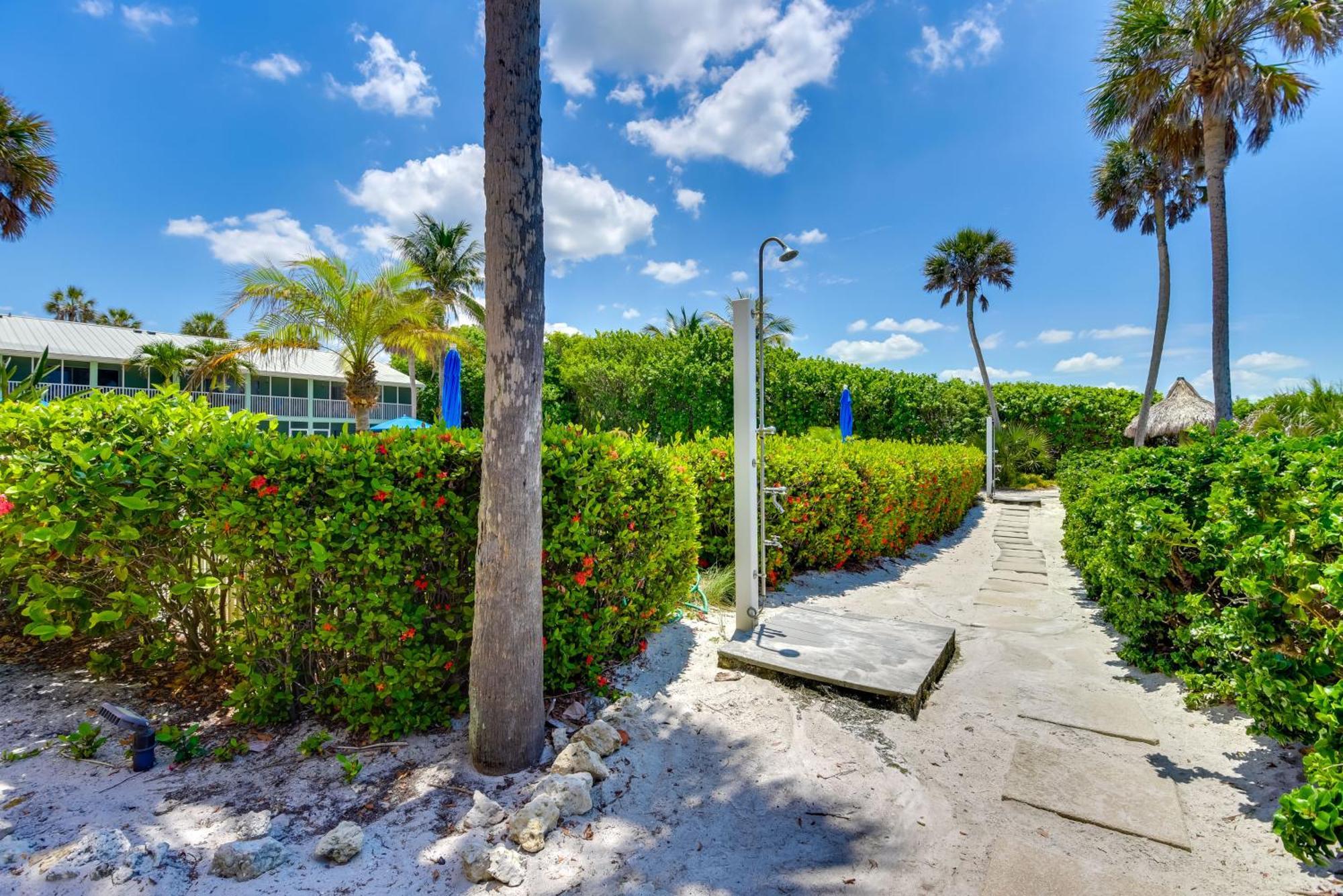 Apartment Sunlit Escape With Private Longboat Key