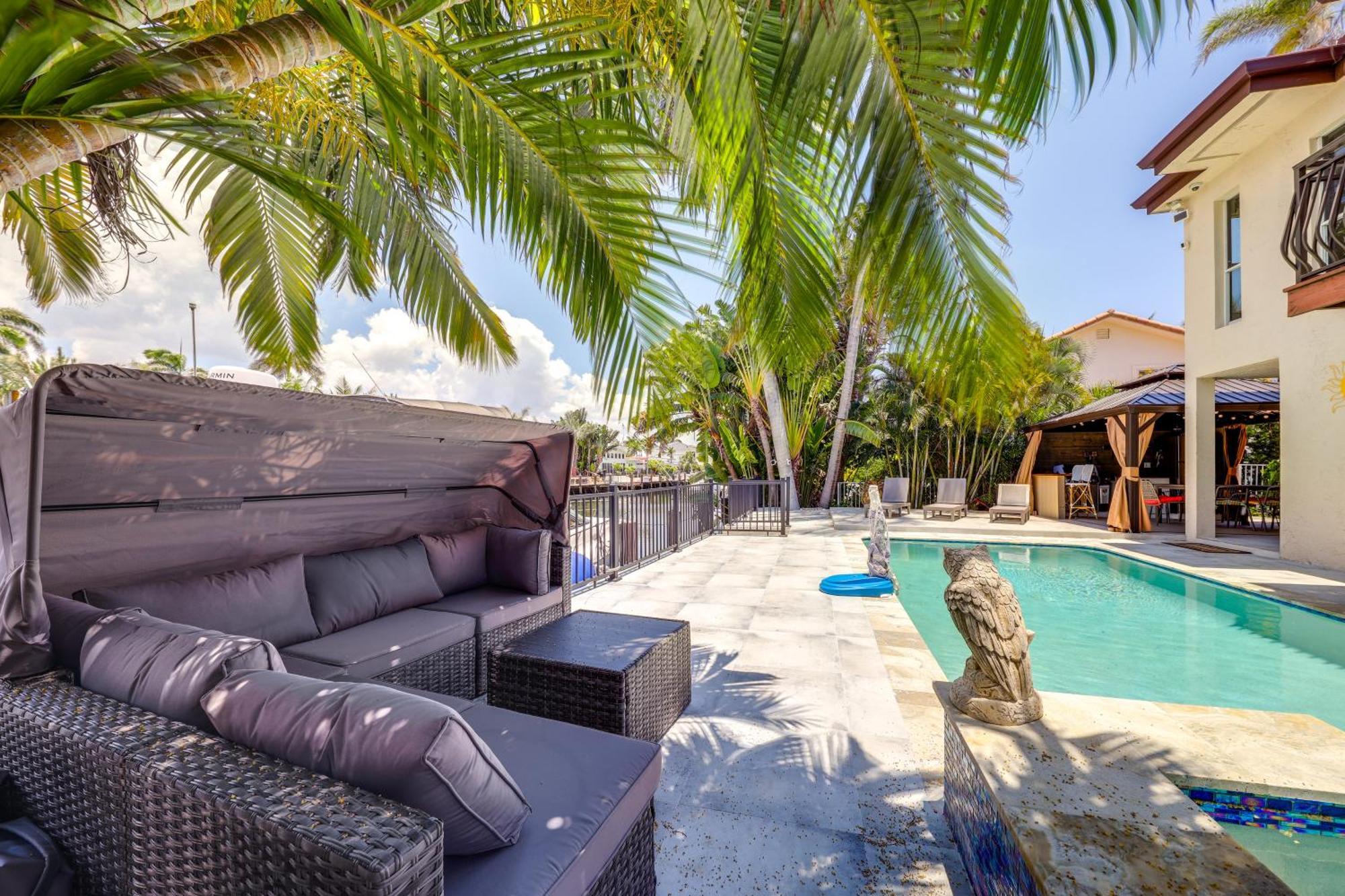 Spacious With Pool And Grill! Holiday home *