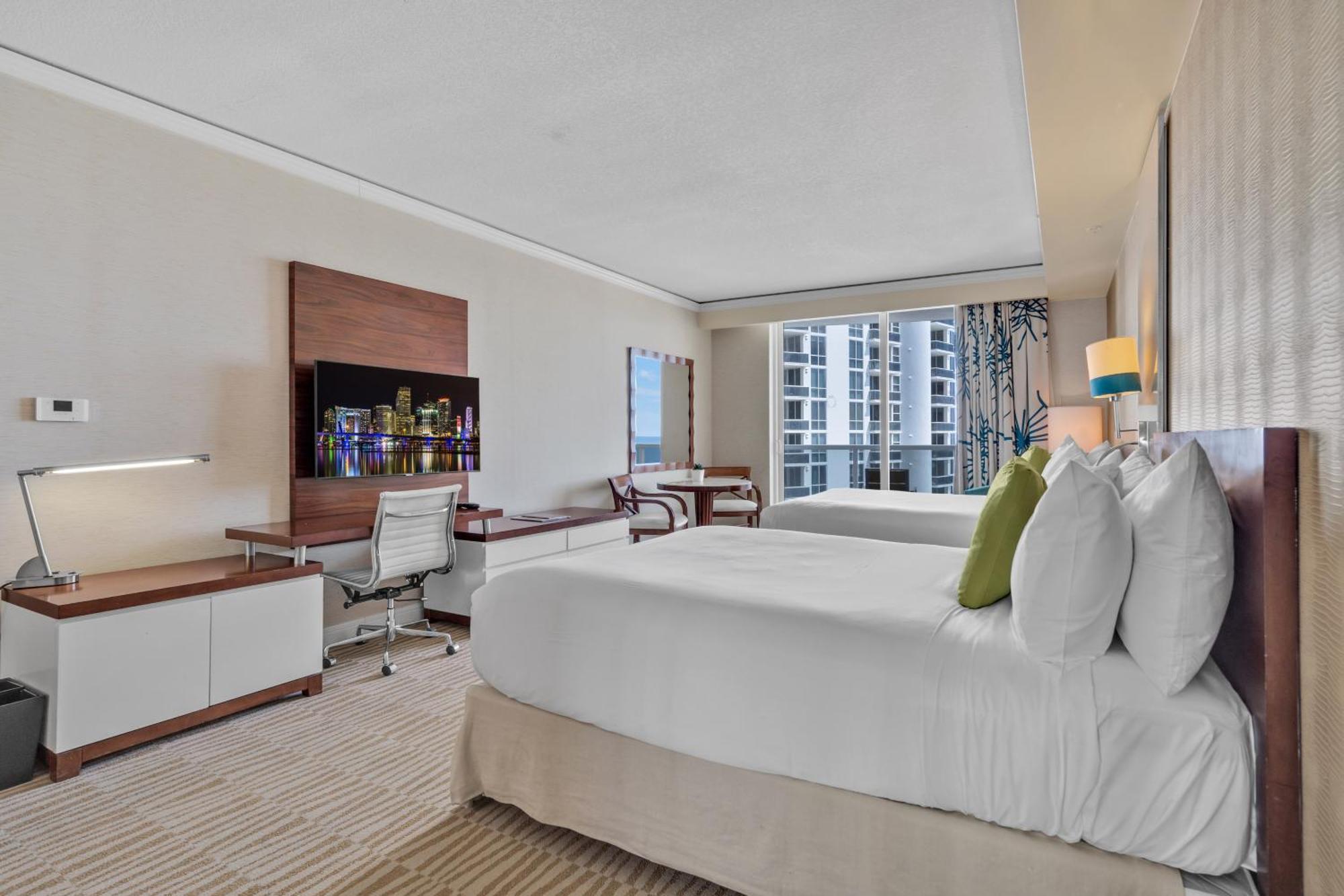 Large In Sunny Isles Apartment