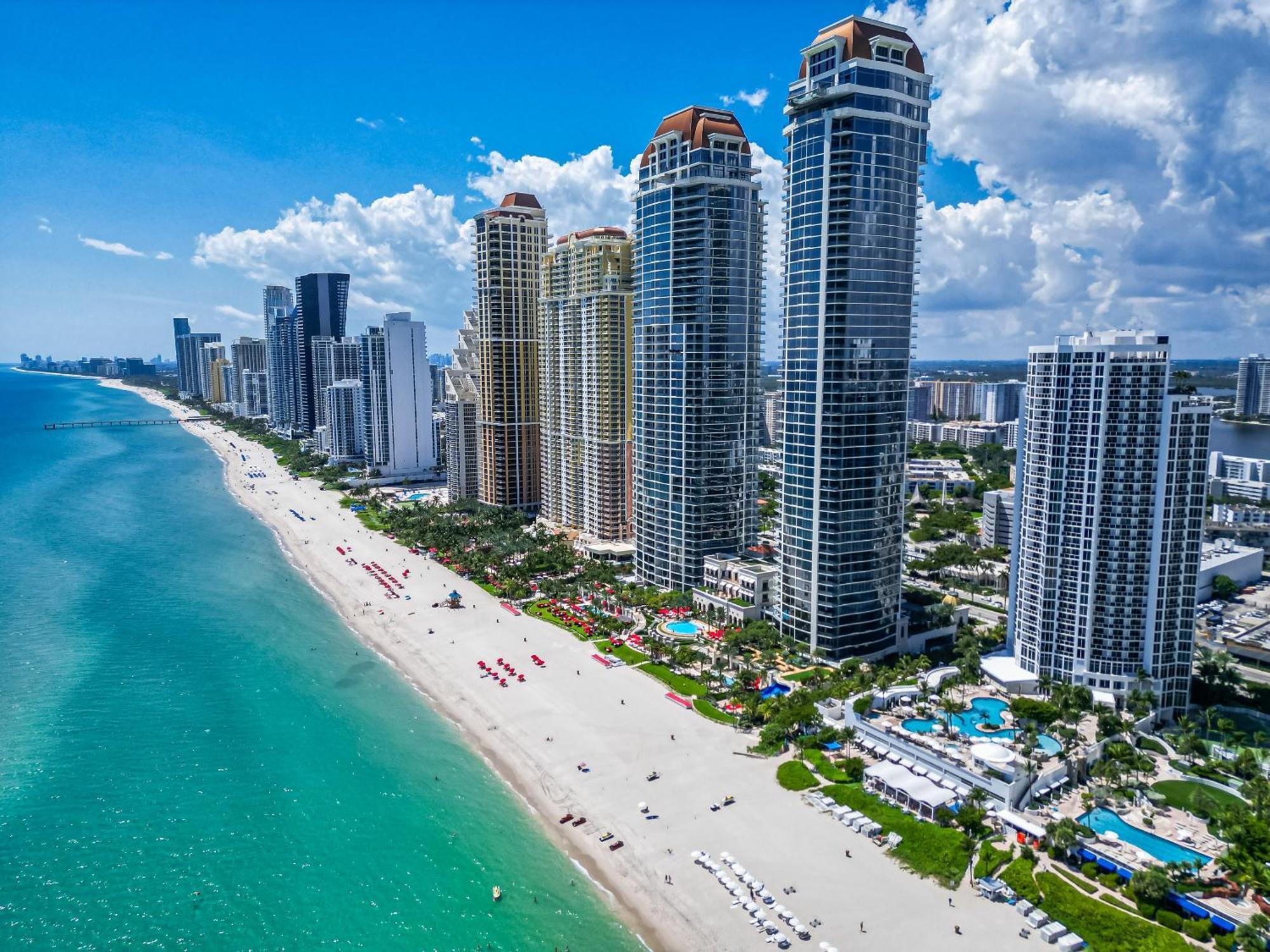 Apartment Large In Sunny Isles