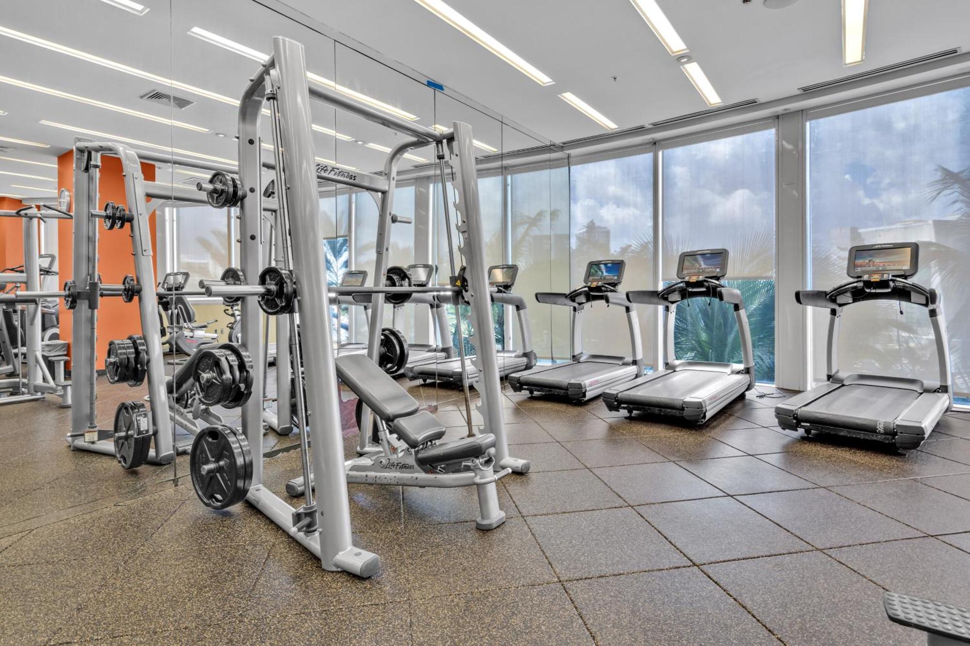 Large In Sunny Isles Apartment