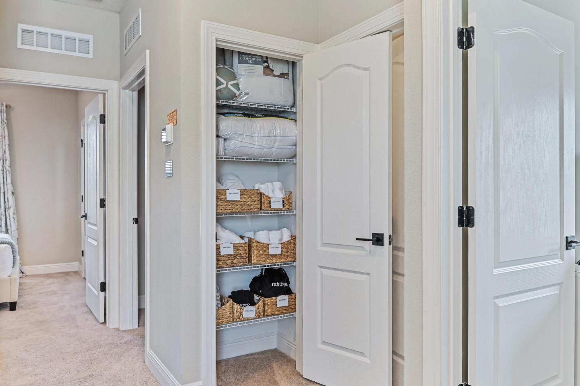 Dream Escape Near Disney-brand New *