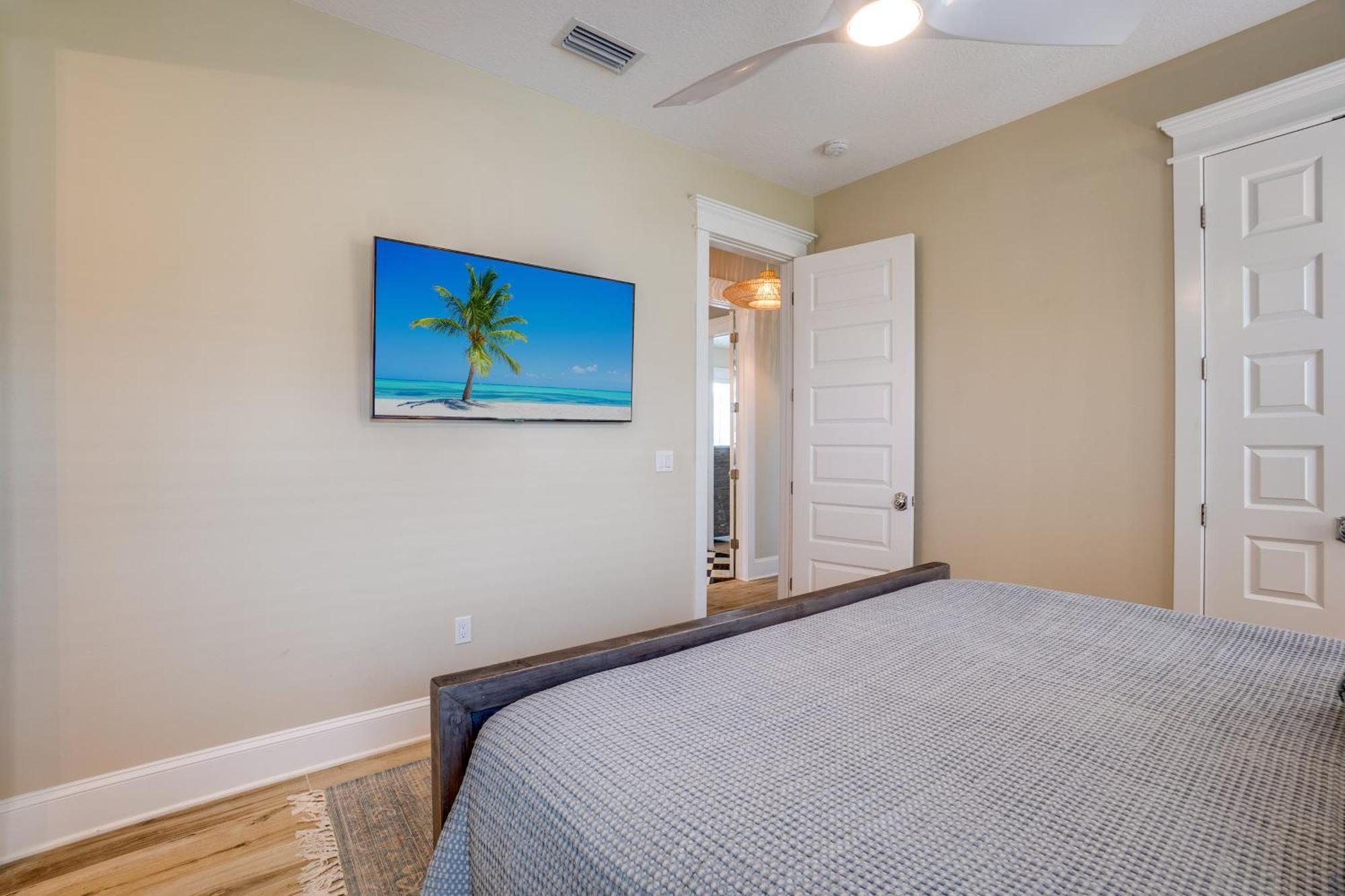 Paradise Beach, 8 Bed, 6,5 Bath, Beachfront & Pet Friendly! Bradenton Beach