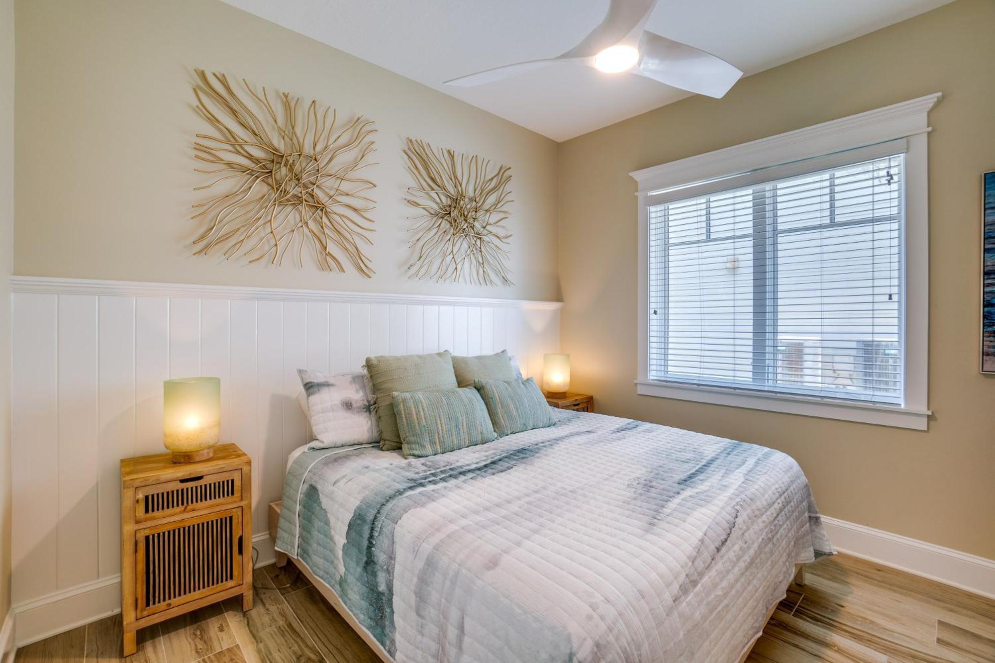 Holiday home Paradise Beach, 8 Bed, 6,5 Bath, Beachfront & Pet Friendly! Bradenton Beach