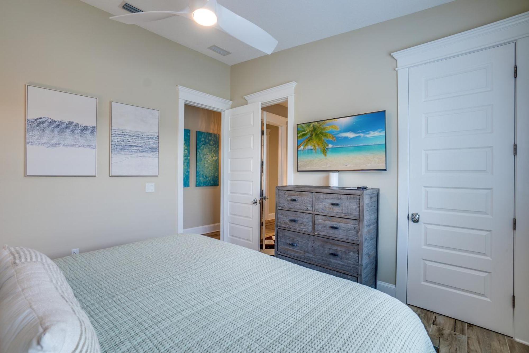 Paradise Beach, 8 Bed, 6,5 Bath, Beachfront & Pet Friendly! Holiday home