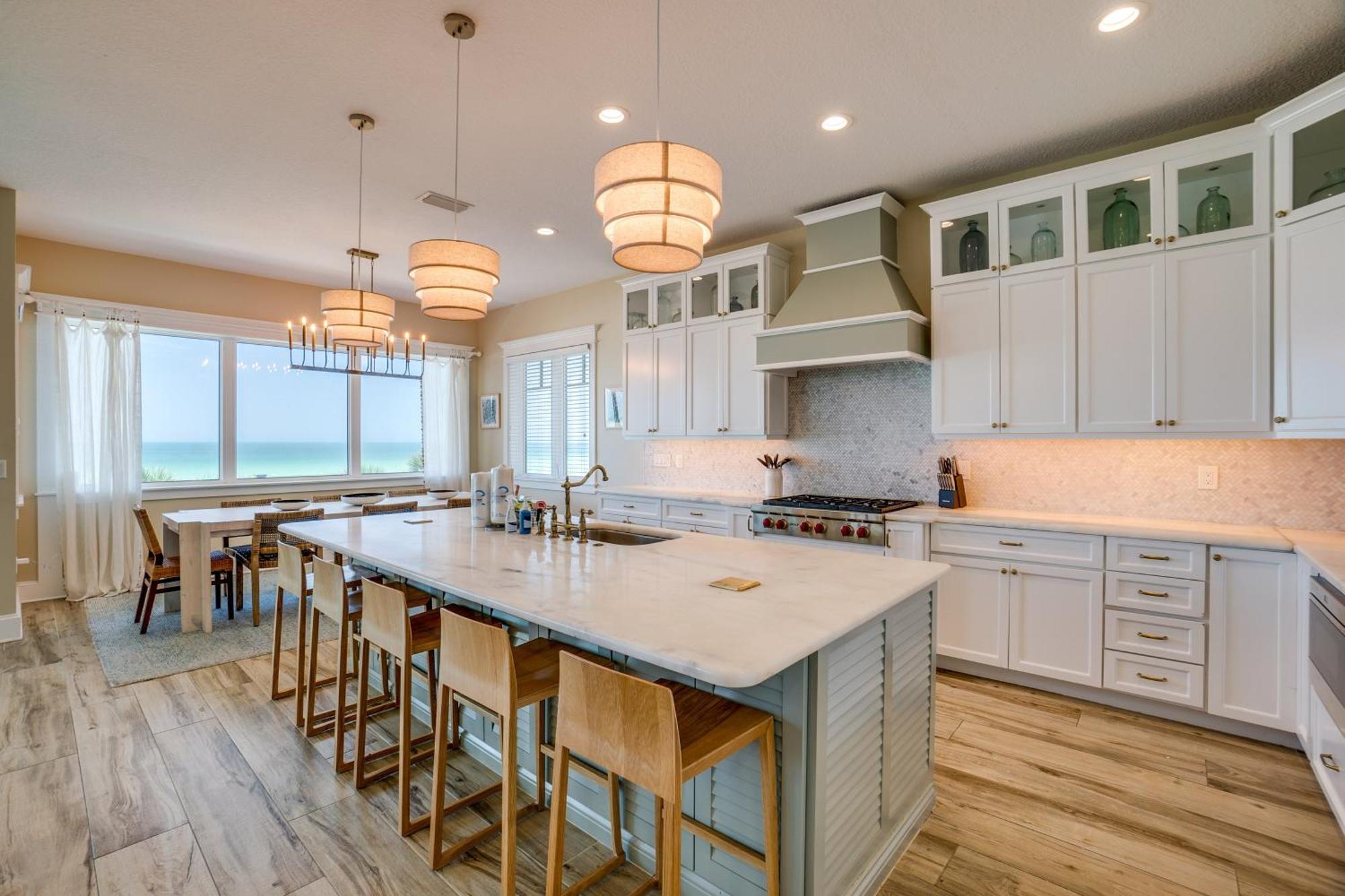 Paradise Beach, 8 Bed, 6,5 Bath, Beachfront & Pet Friendly! *