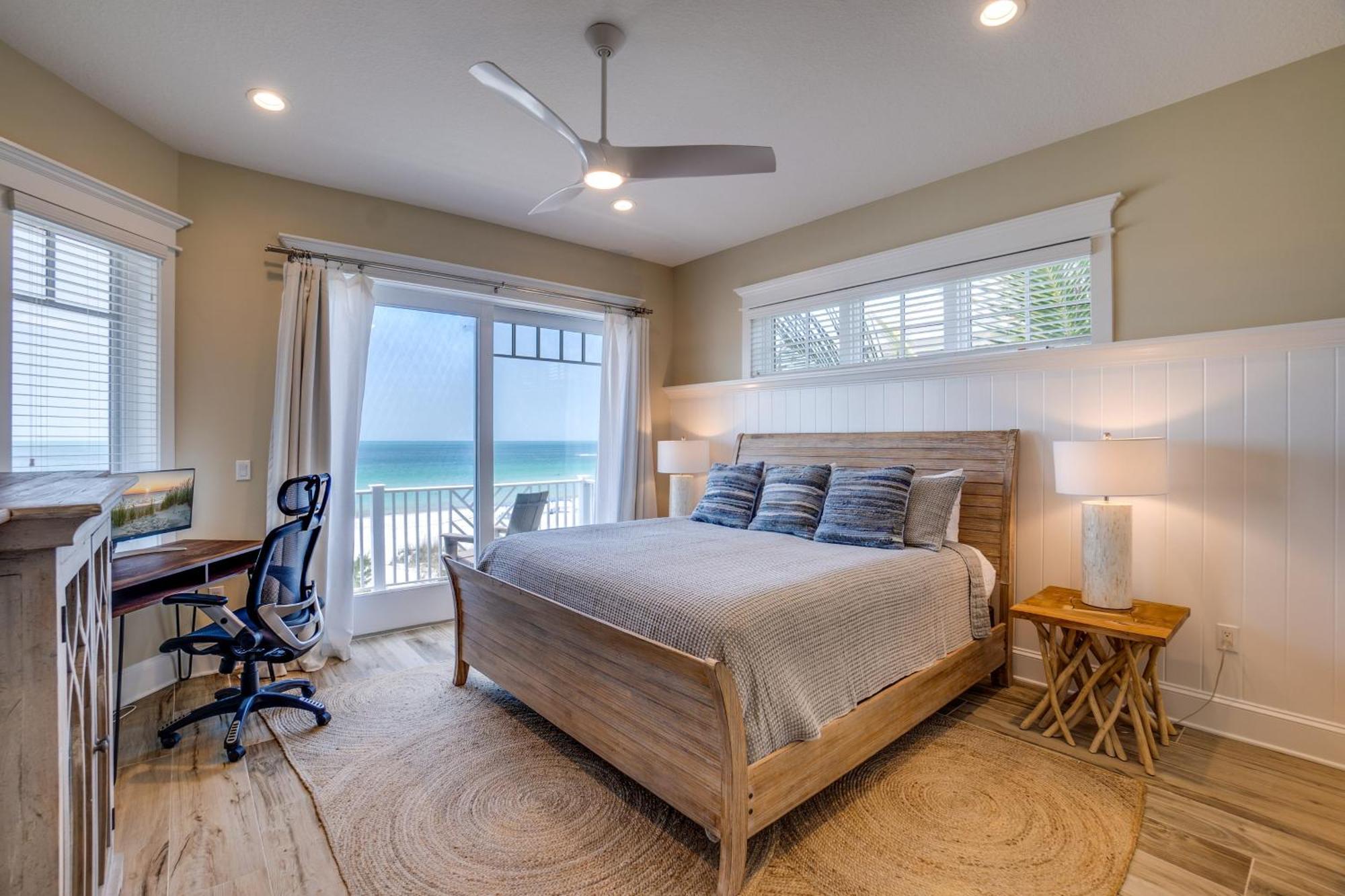 Paradise Beach, 8 Bed, 6,5 Bath, Beachfront & Pet Friendly! Holiday home