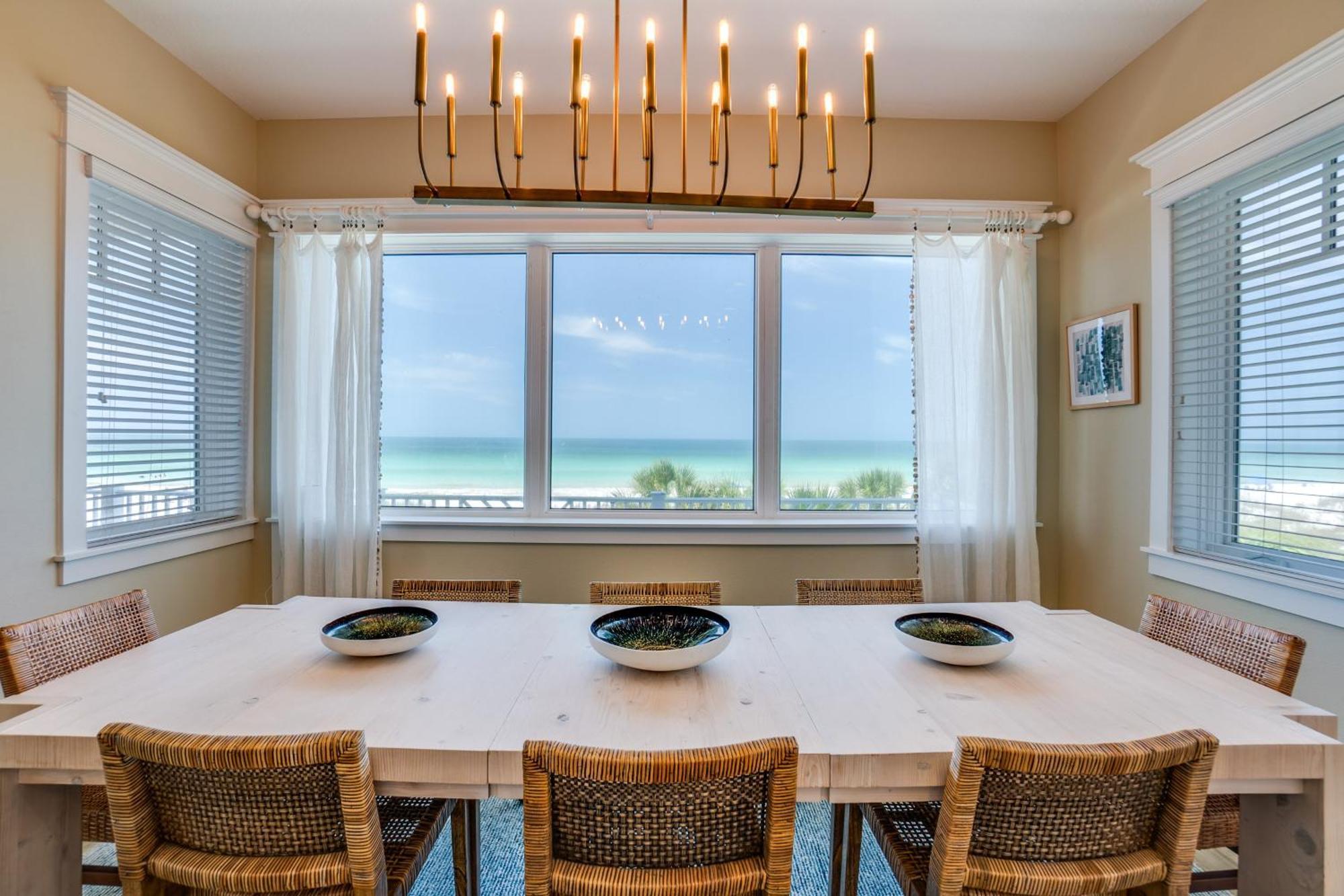 Paradise Beach, 8 Bed, 6,5 Bath, Beachfront & Pet Friendly! Bradenton Beach