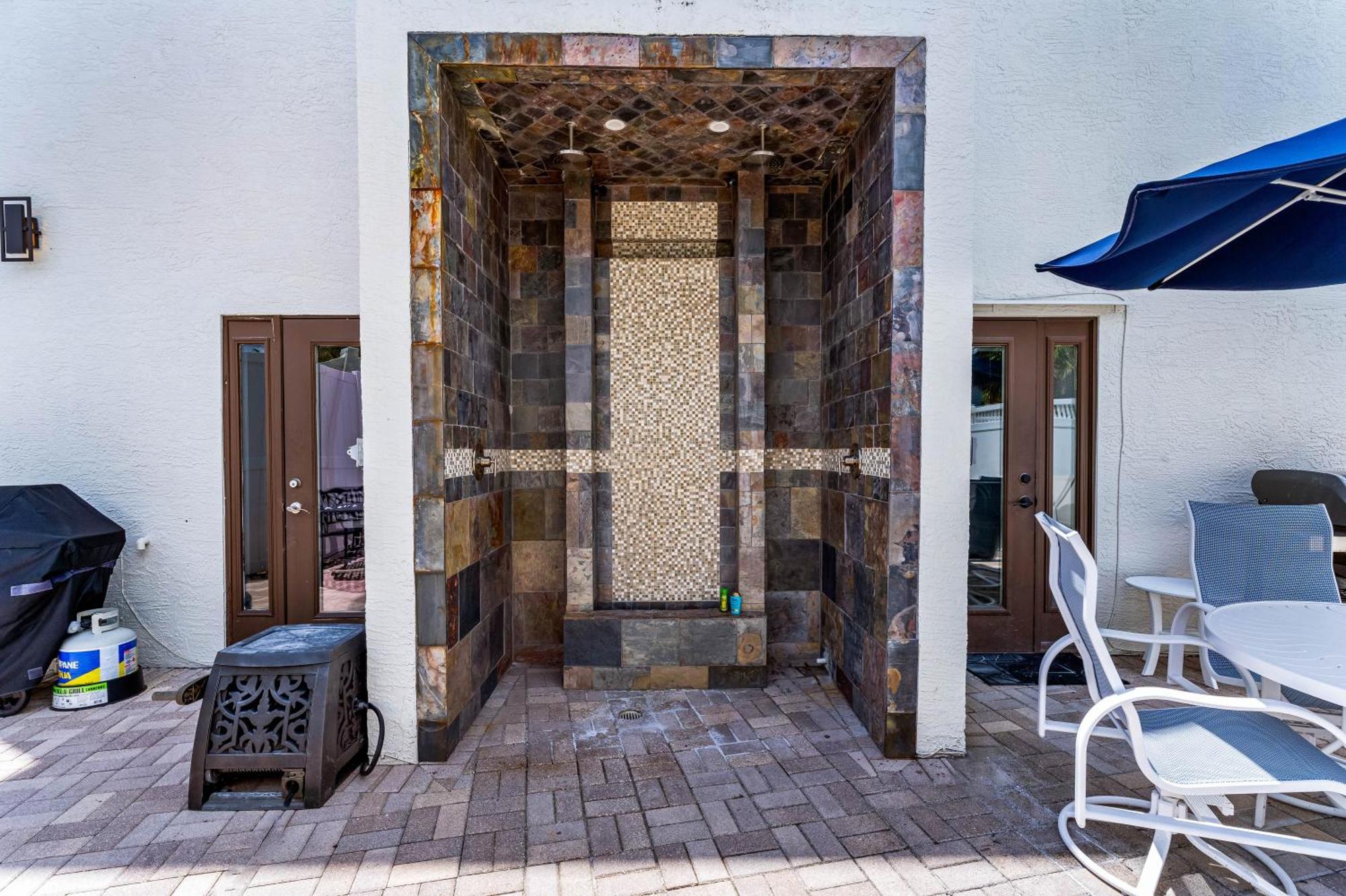 Apartment Beachside Of The Village Siesta Key