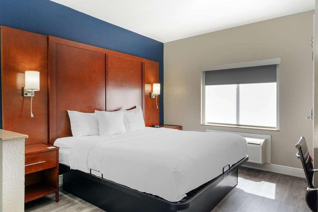 Comfort West 3*