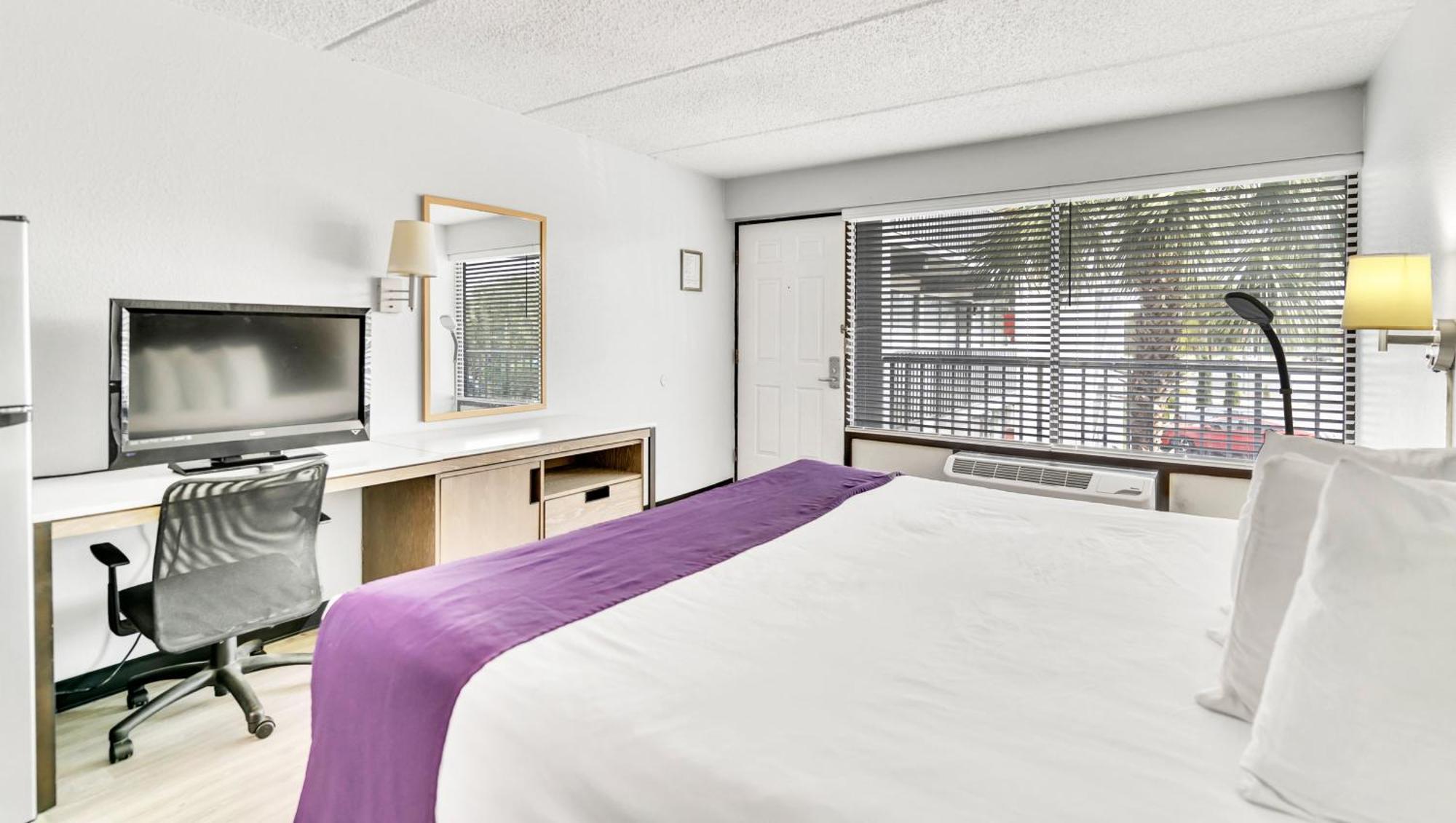 1 Extended - Hotel