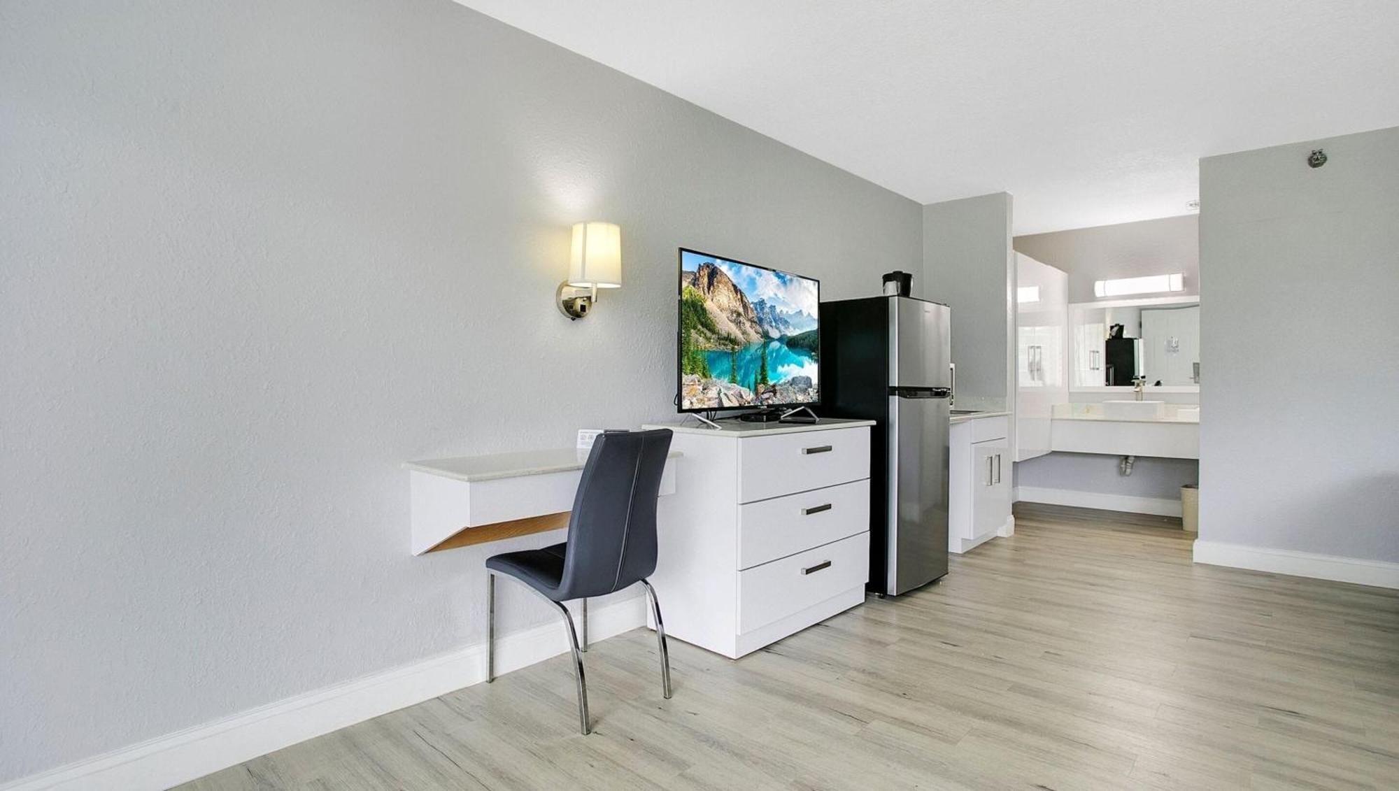 Hotel 1 Extended -