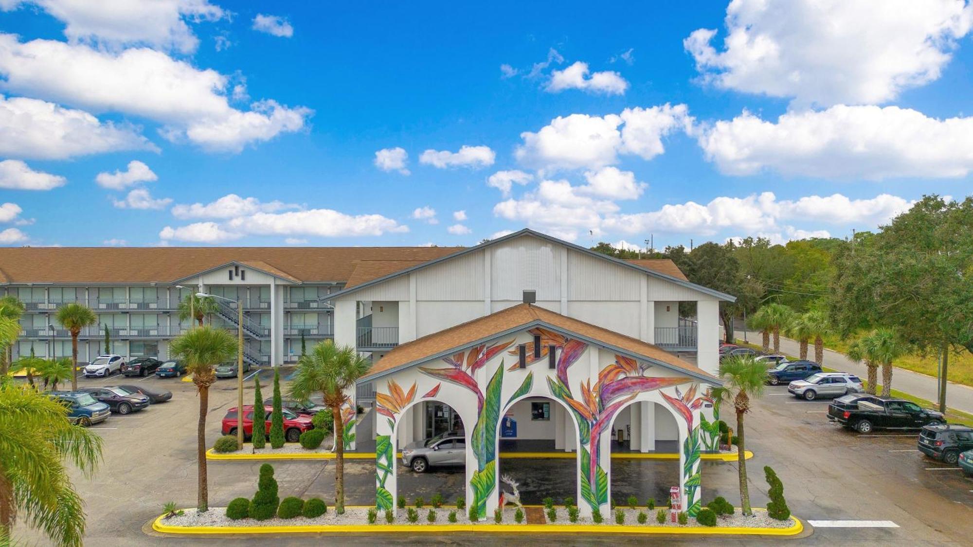 Hotel 1 Extended -