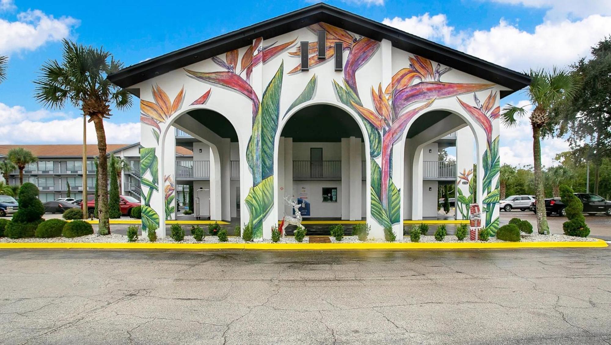 1 Extended - Hotel