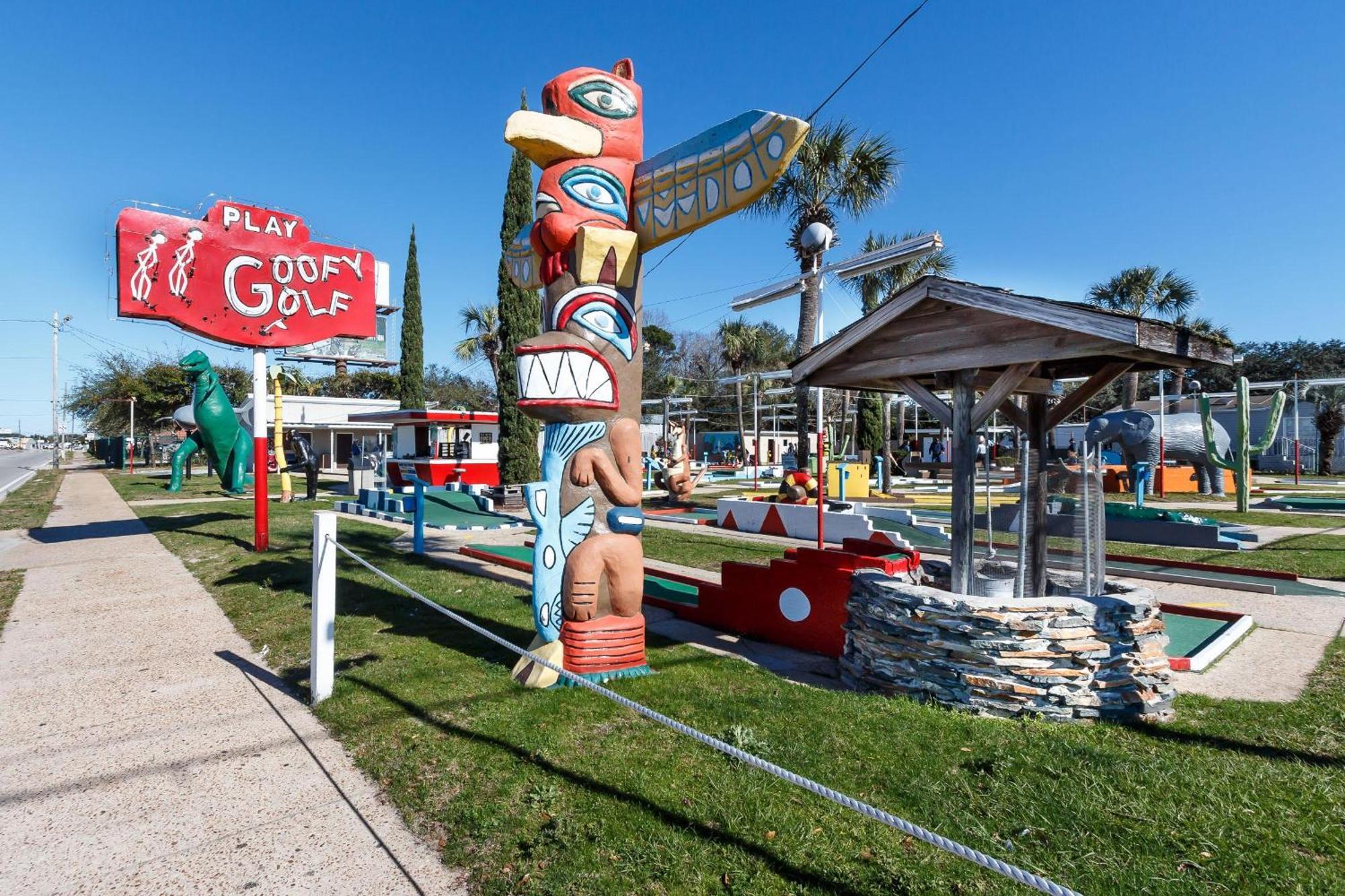 Pelican Isle 202
