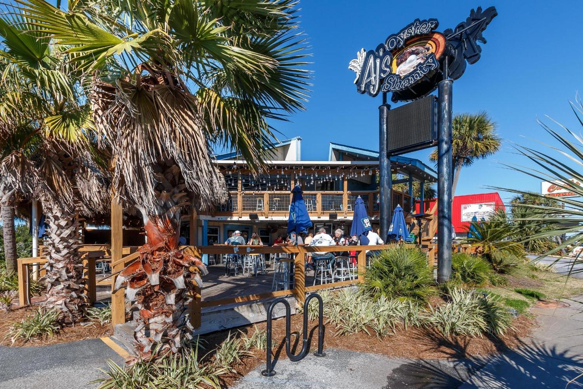 Pelican Isle 202