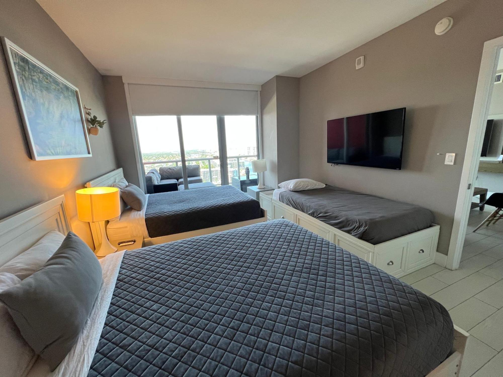 Apartment Mvr At Beachwalk