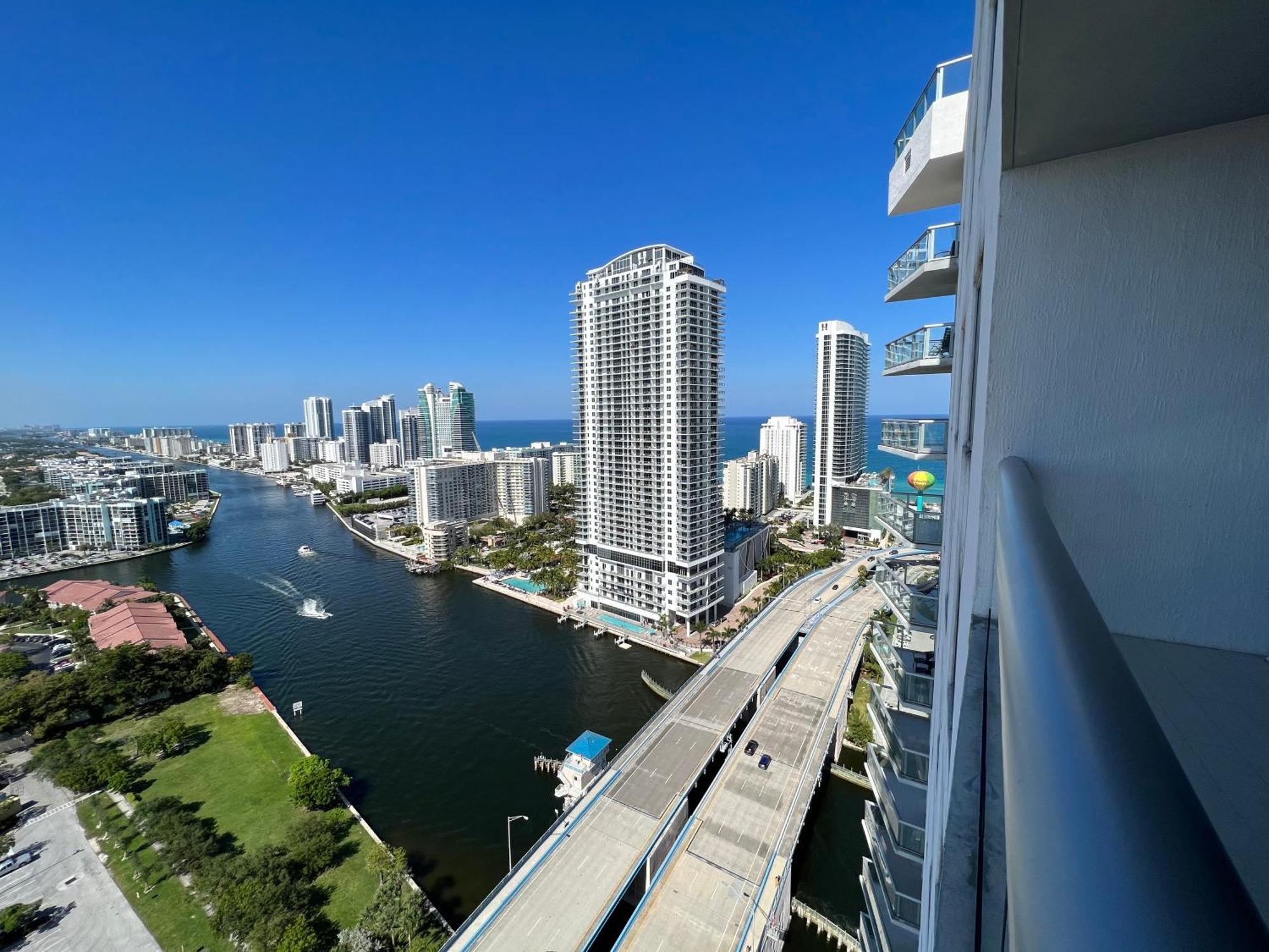 Apartment Mvr At Beachwalk *