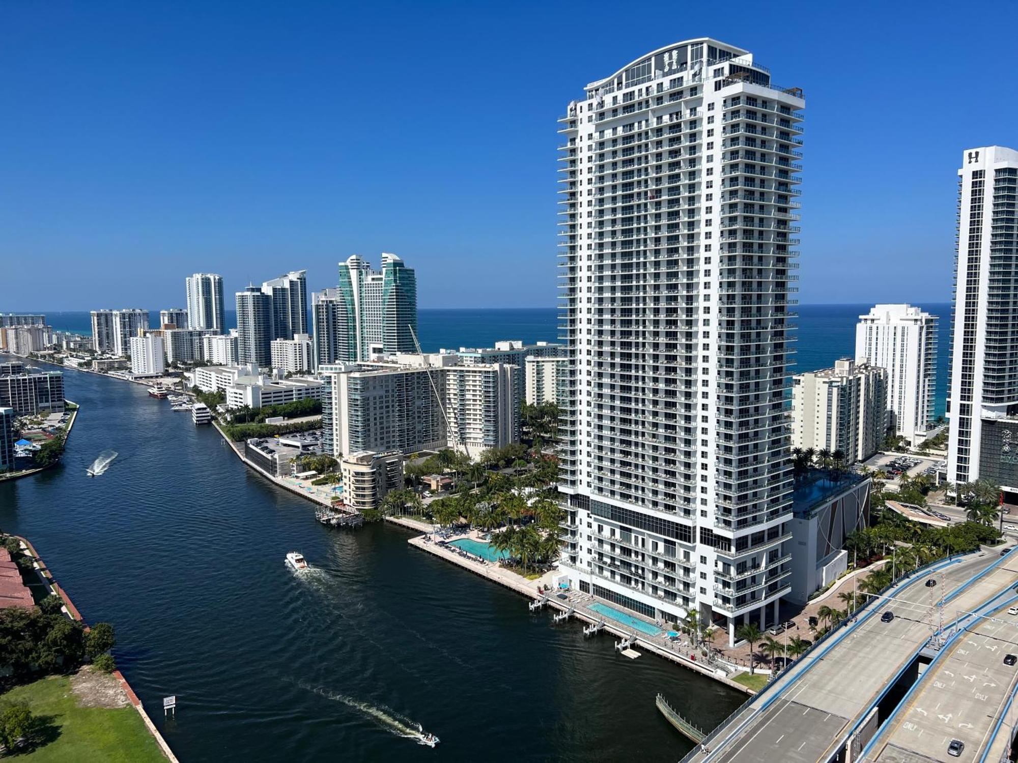 Mvr At Beachwalk Hallandale Beach