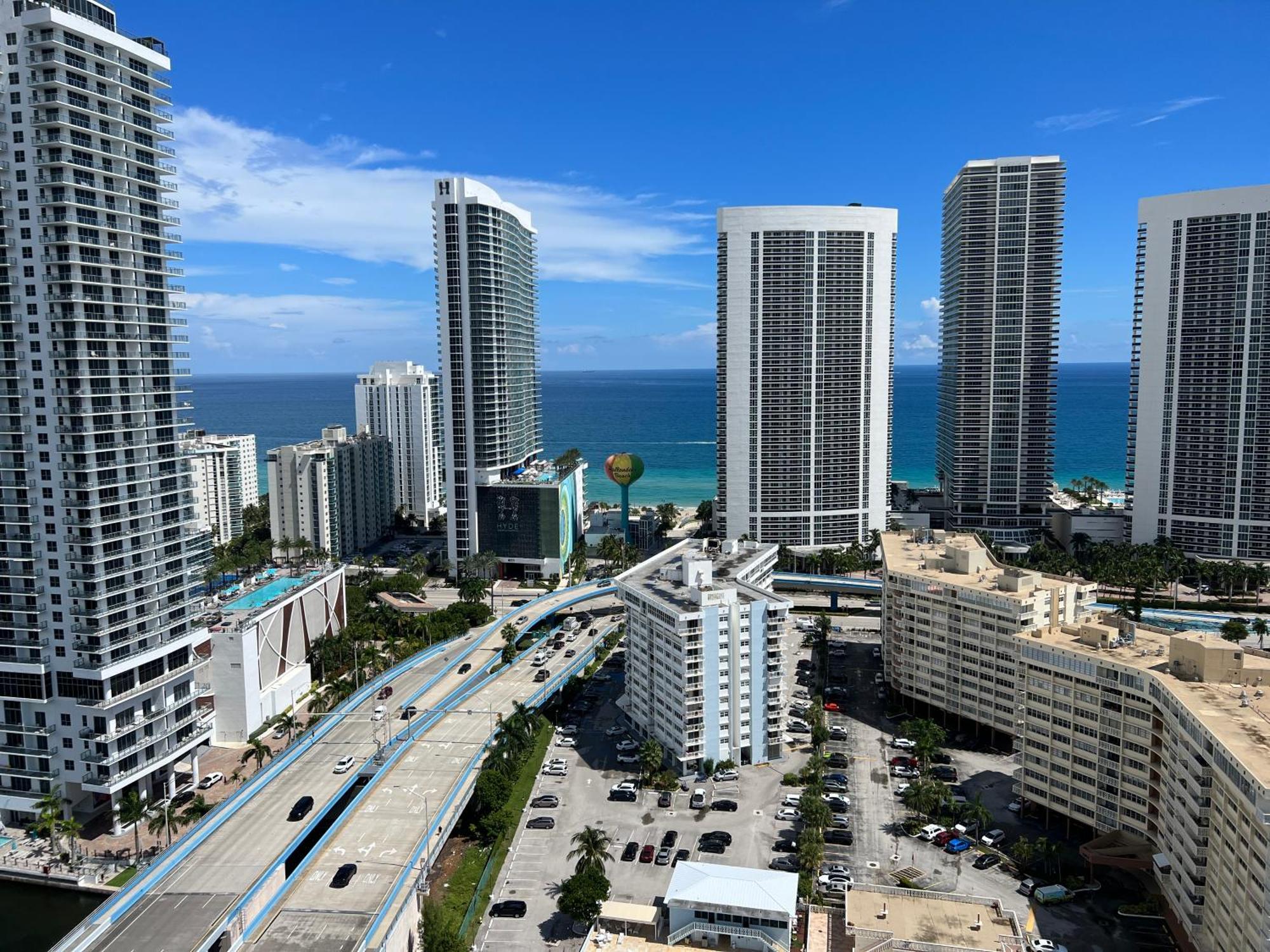Mvr At Beachwalk * Hallandale Beach