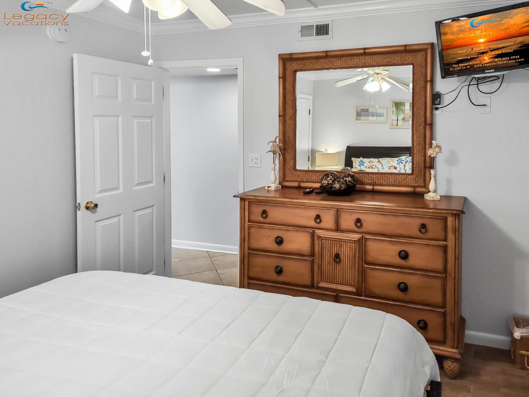 Is9-cozy Upstairs Beachfront - King Beds