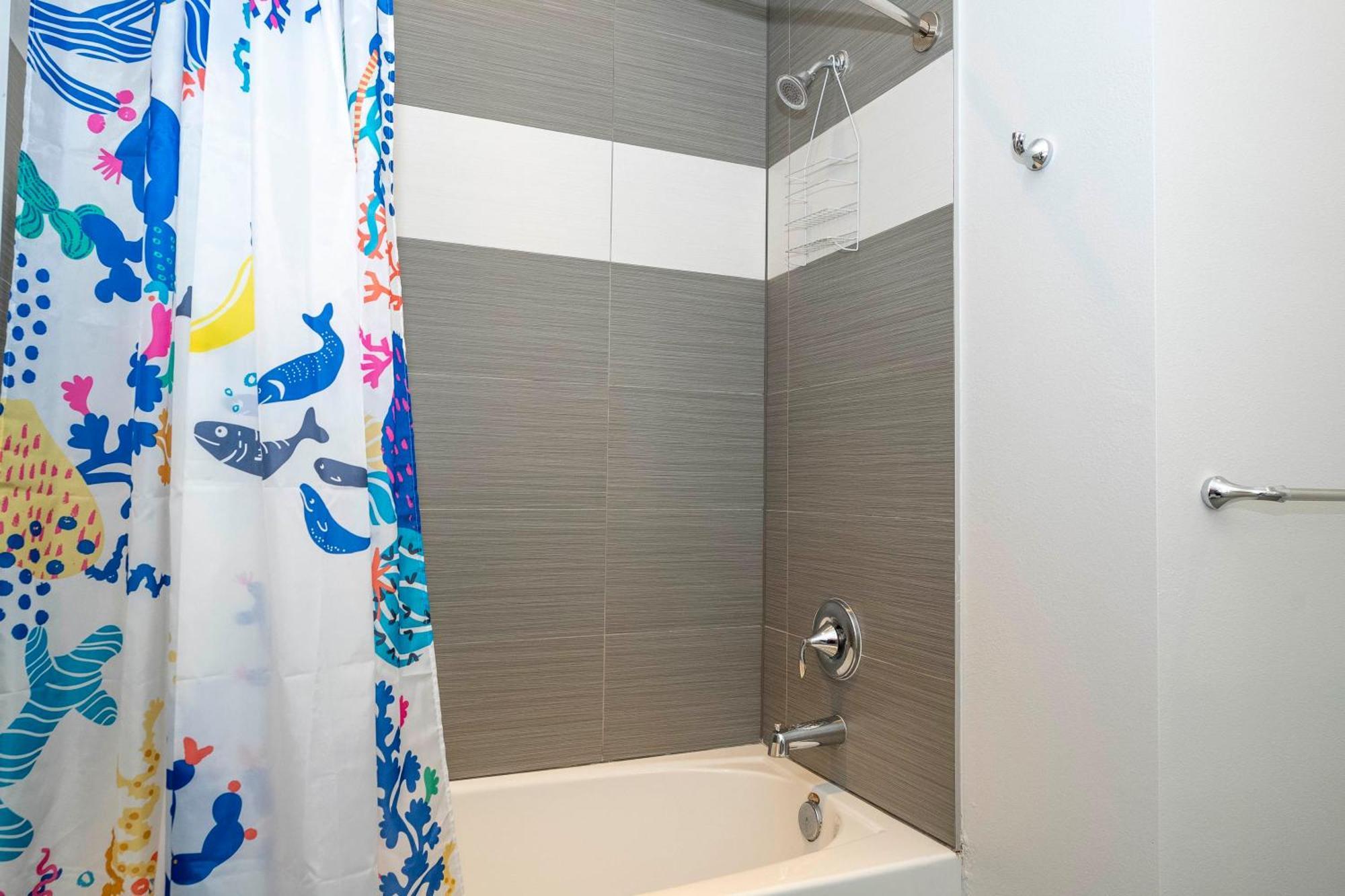Charming 3bd W Pool Close To At Serenity 1639 *