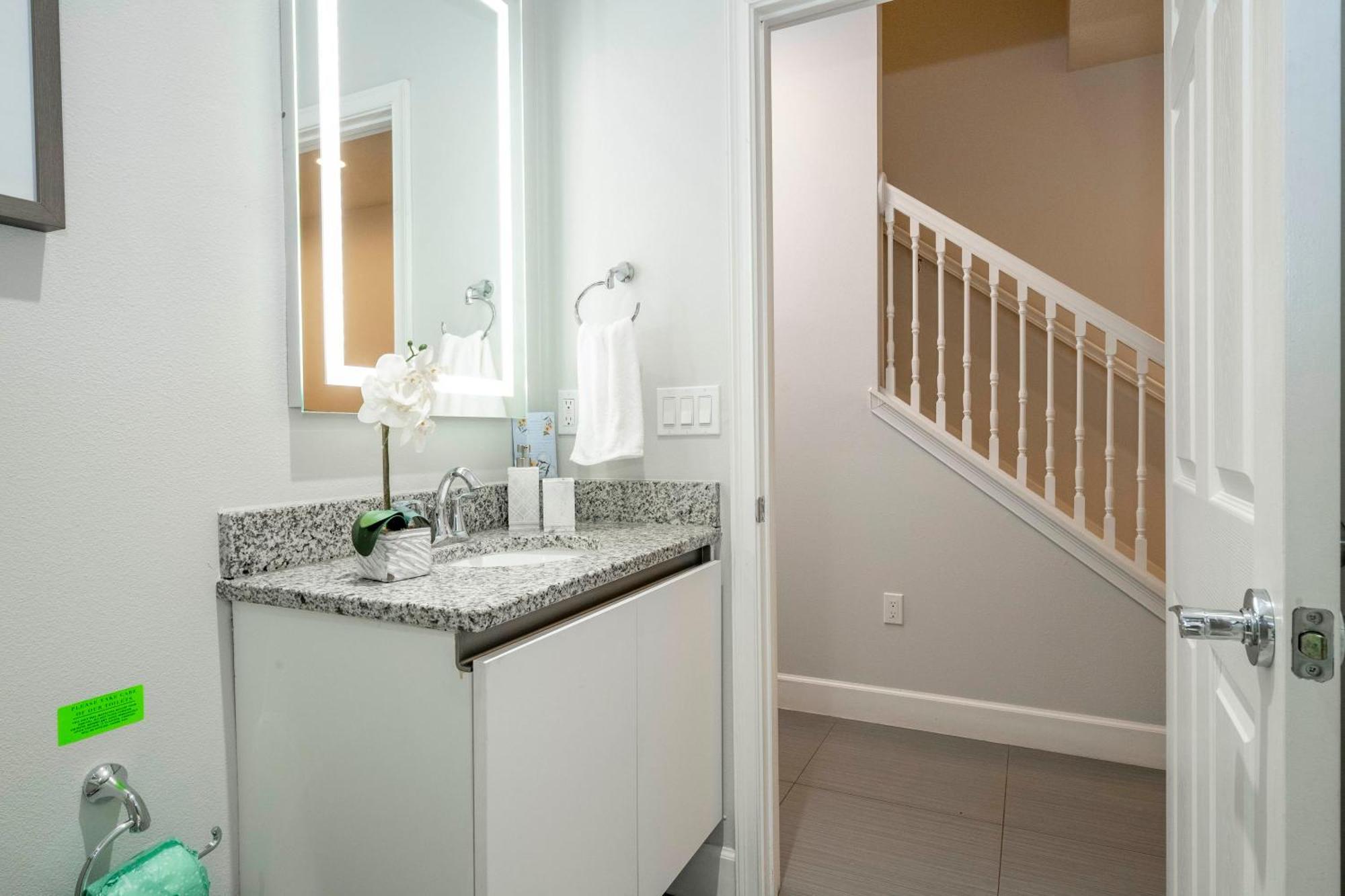 Charming 3bd W Pool Close To At Serenity 1639 Holiday home