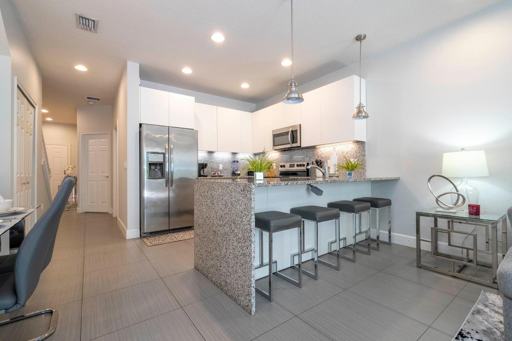 Charming 3bd W Pool Close To At Serenity 1639