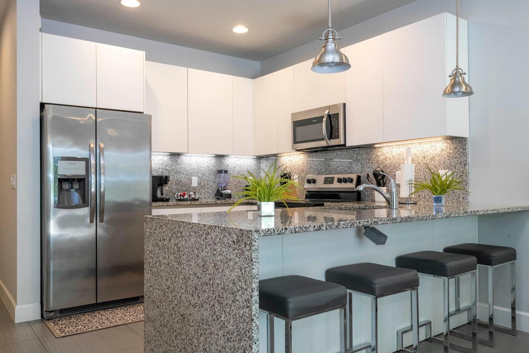 Charming 3bd W Pool Close To At Serenity 1639