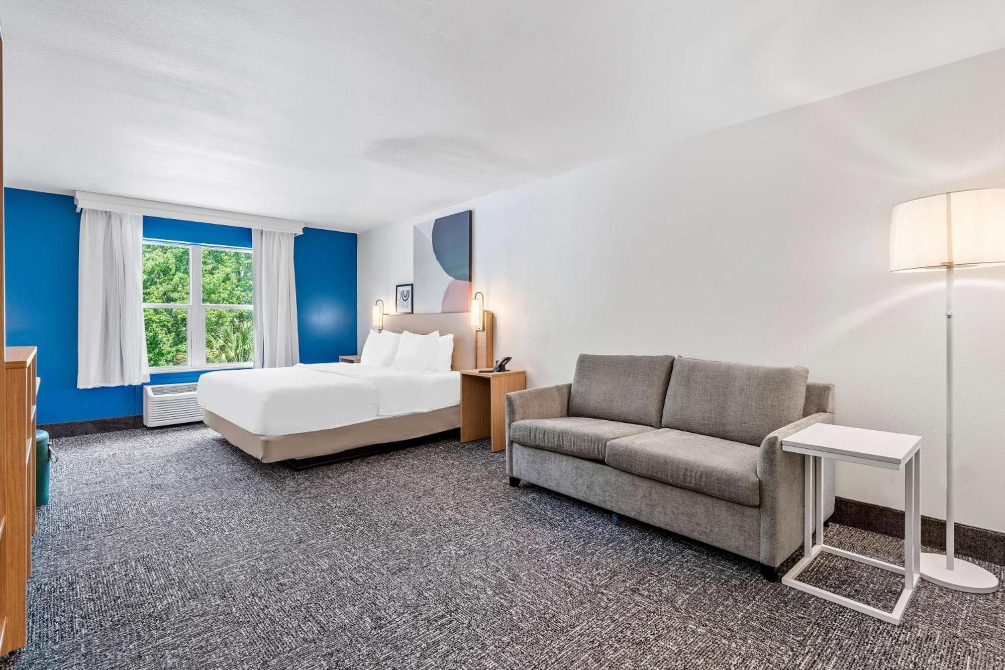 Spark By Hilton I 95 Hotel 3*