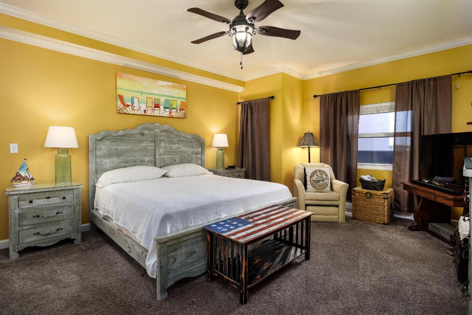 Pelican Isle 611 Apartment *