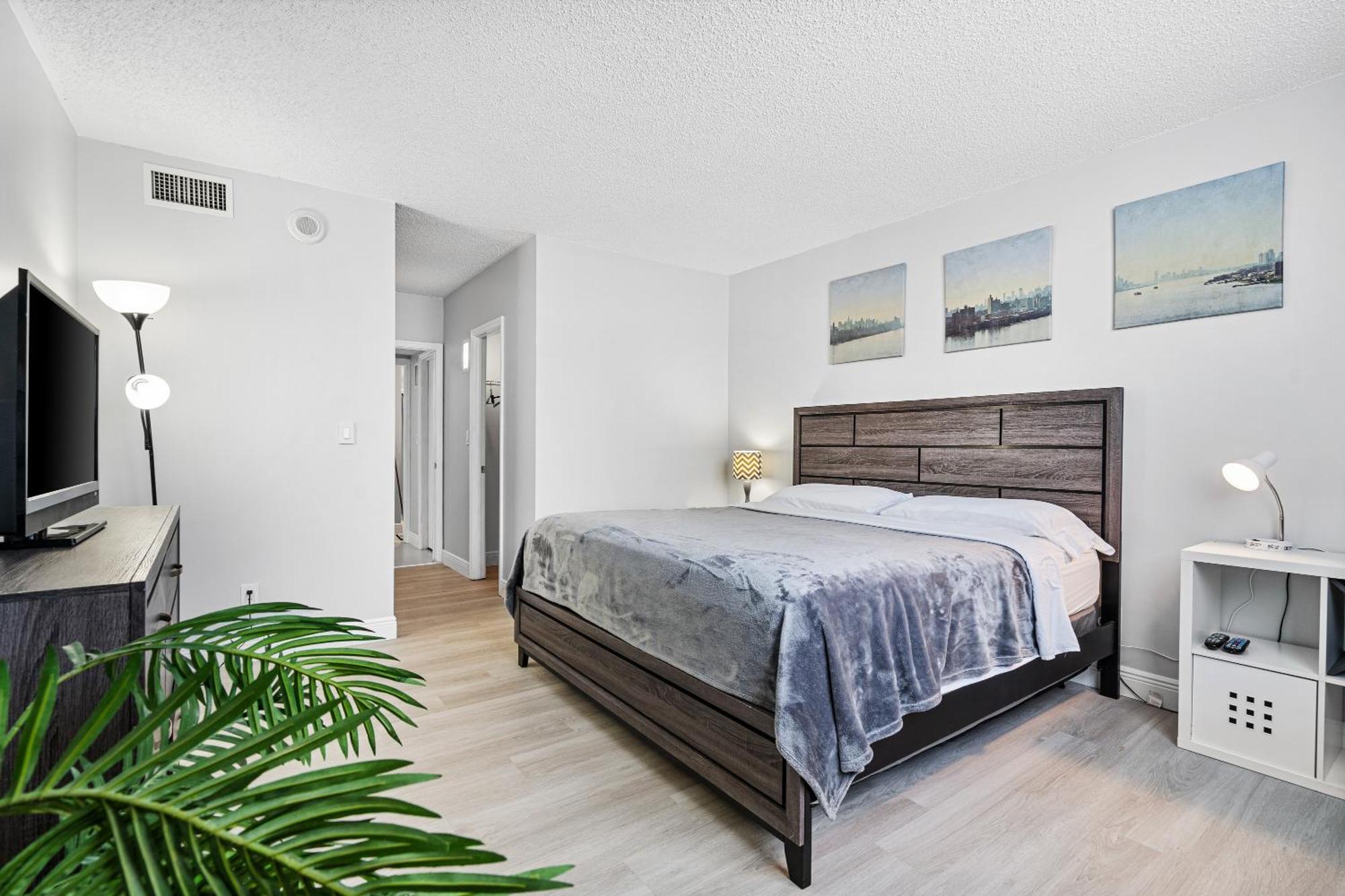 Miami Oceanview Oasis Collins Ave Free Parking Apartment