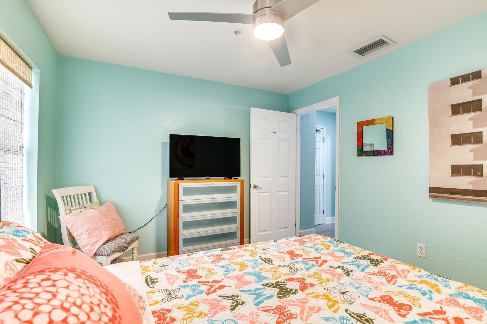 Clearwater Hideaway Walkable Location! Holiday home Clearwater Beach