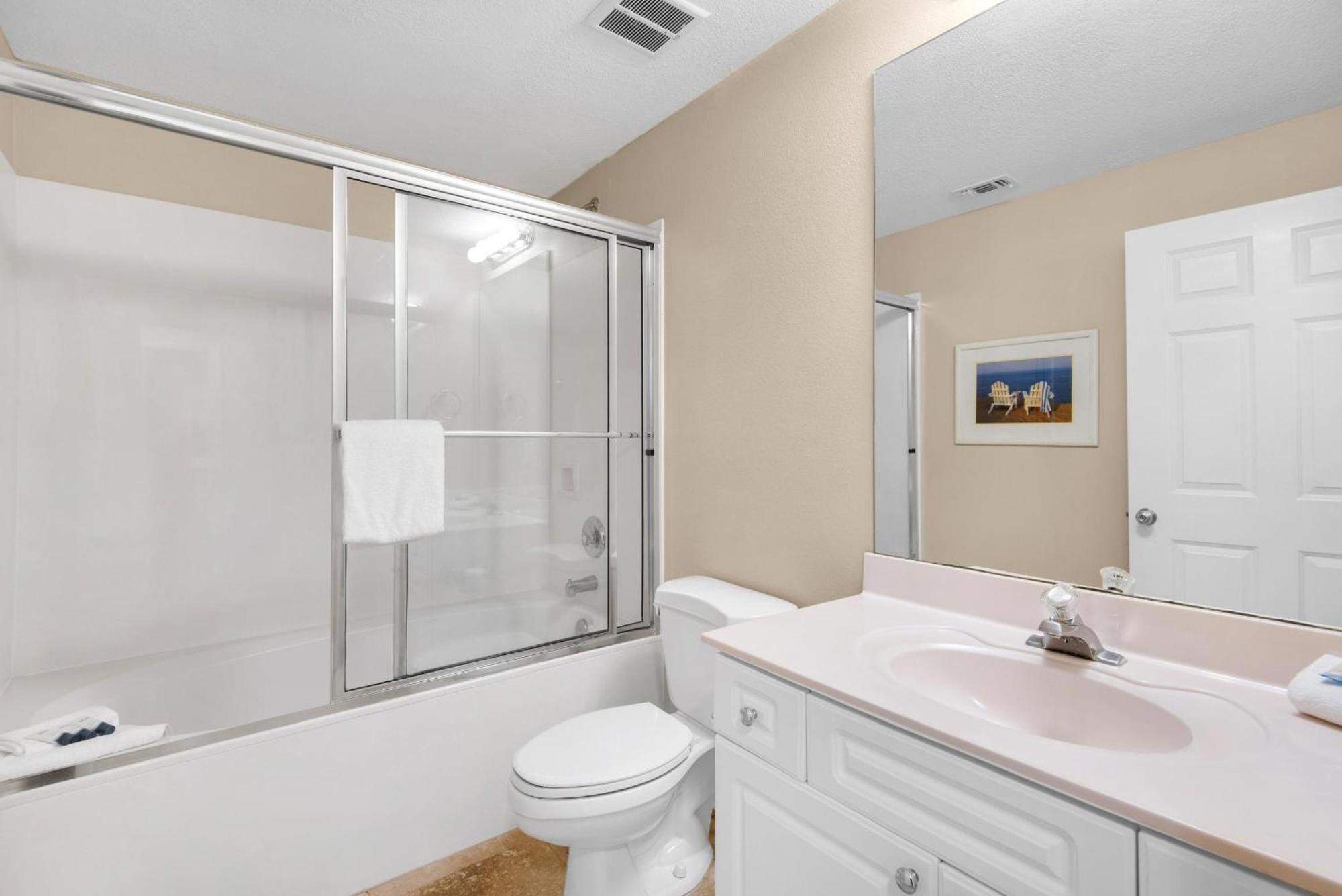 The Pearl 404 Navarre