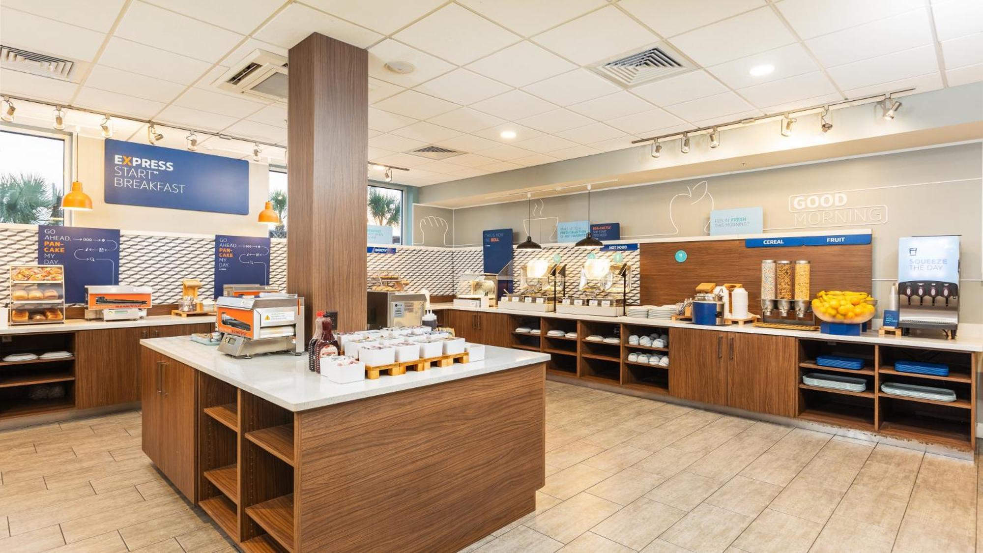 Holiday Inn Express & Suites Panama City Beach Beachfront By Ihg Resort Panama City Beach
