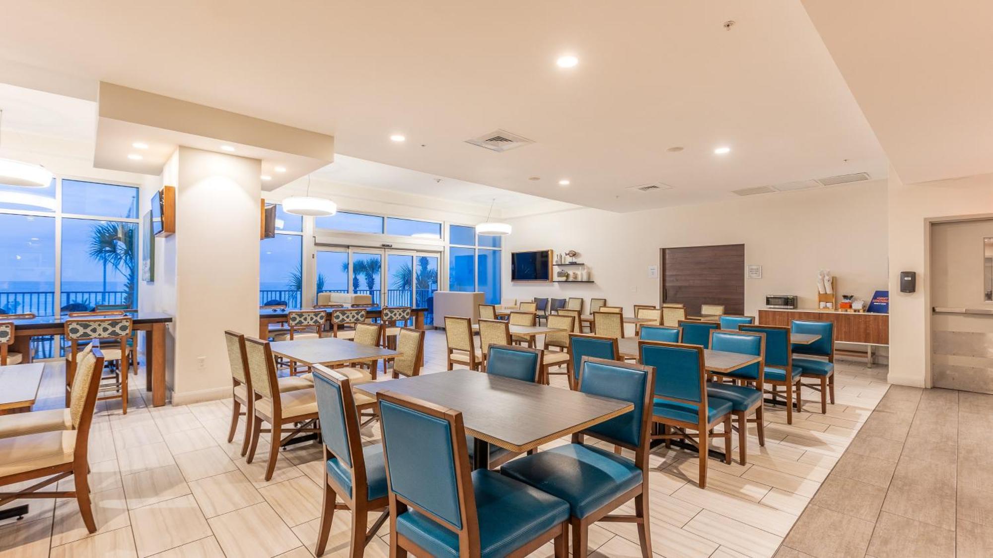 Resort Holiday Inn Express & Suites Panama City Beach Beachfront By Ihg Panama City Beach