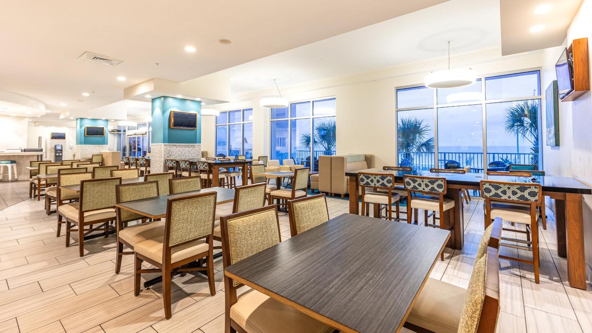 Resort Holiday Inn Express & Suites Panama City Beach Beachfront By Ihg