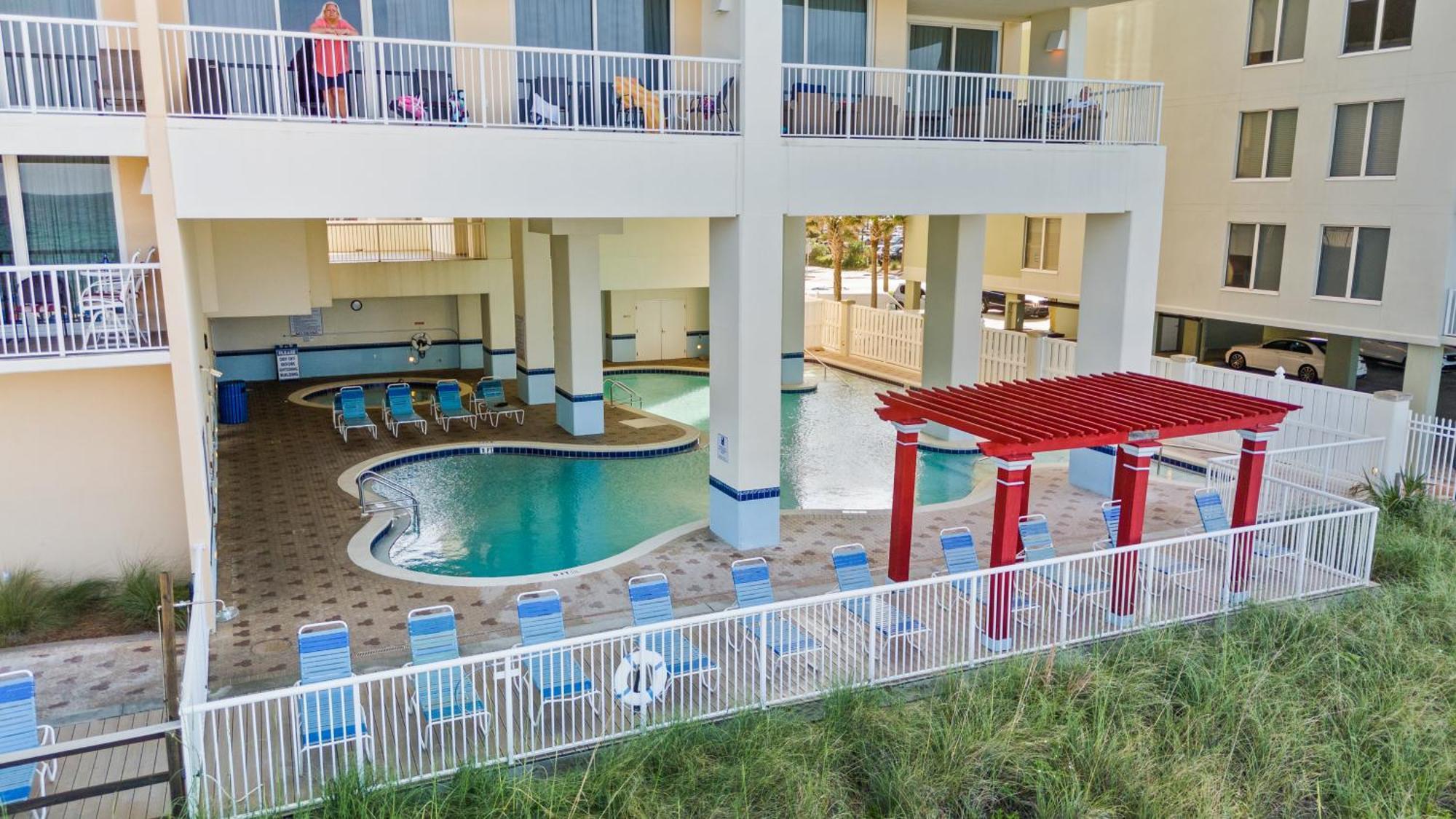 Apartment Majestic Towers By Panhandle Getaways Panama City Beach