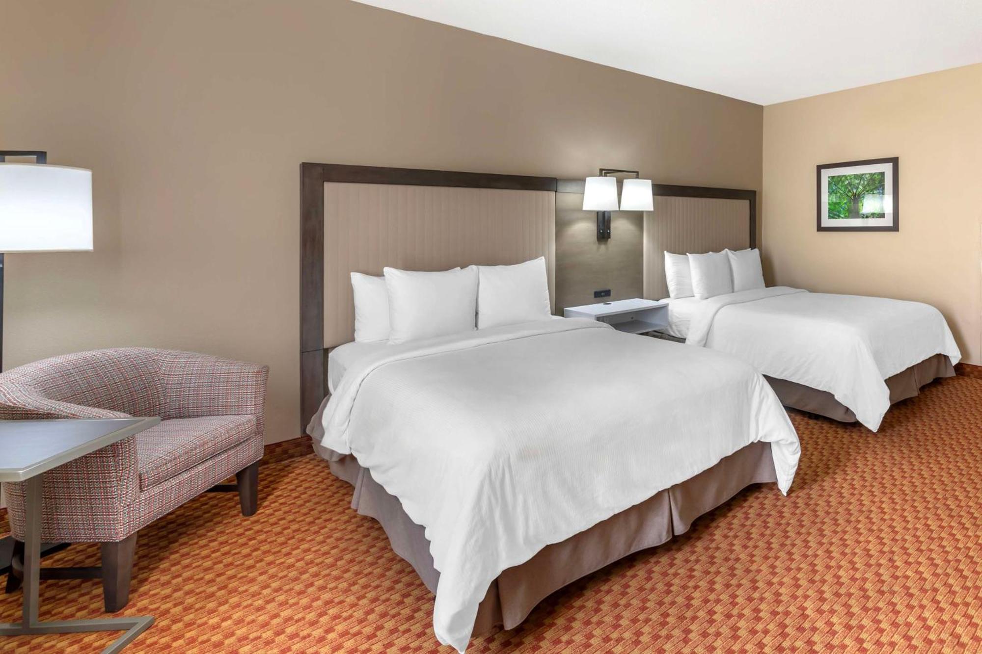 Western & Hotel