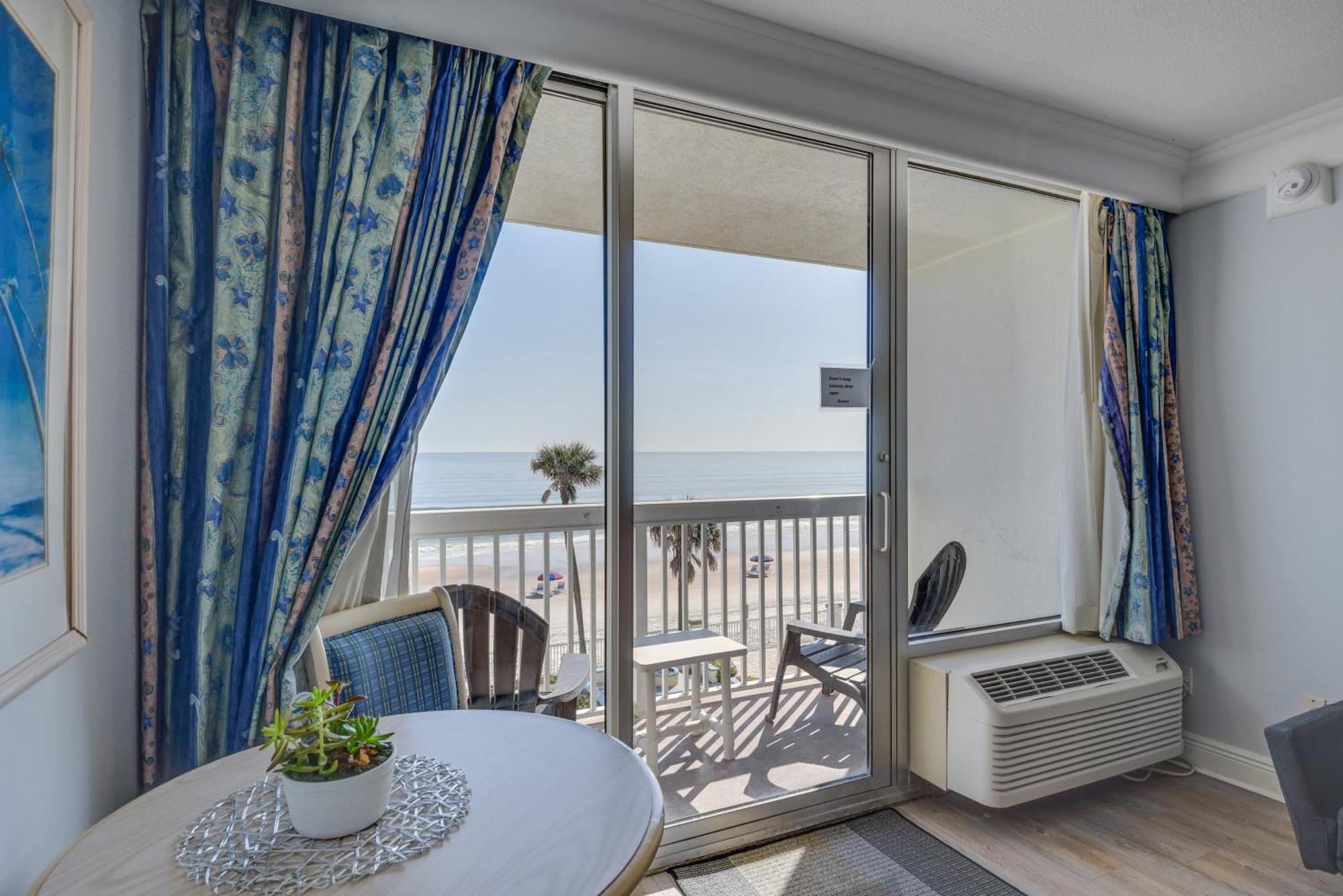 Beachfront Daytona Vacation With Balcony * Daytona Beach