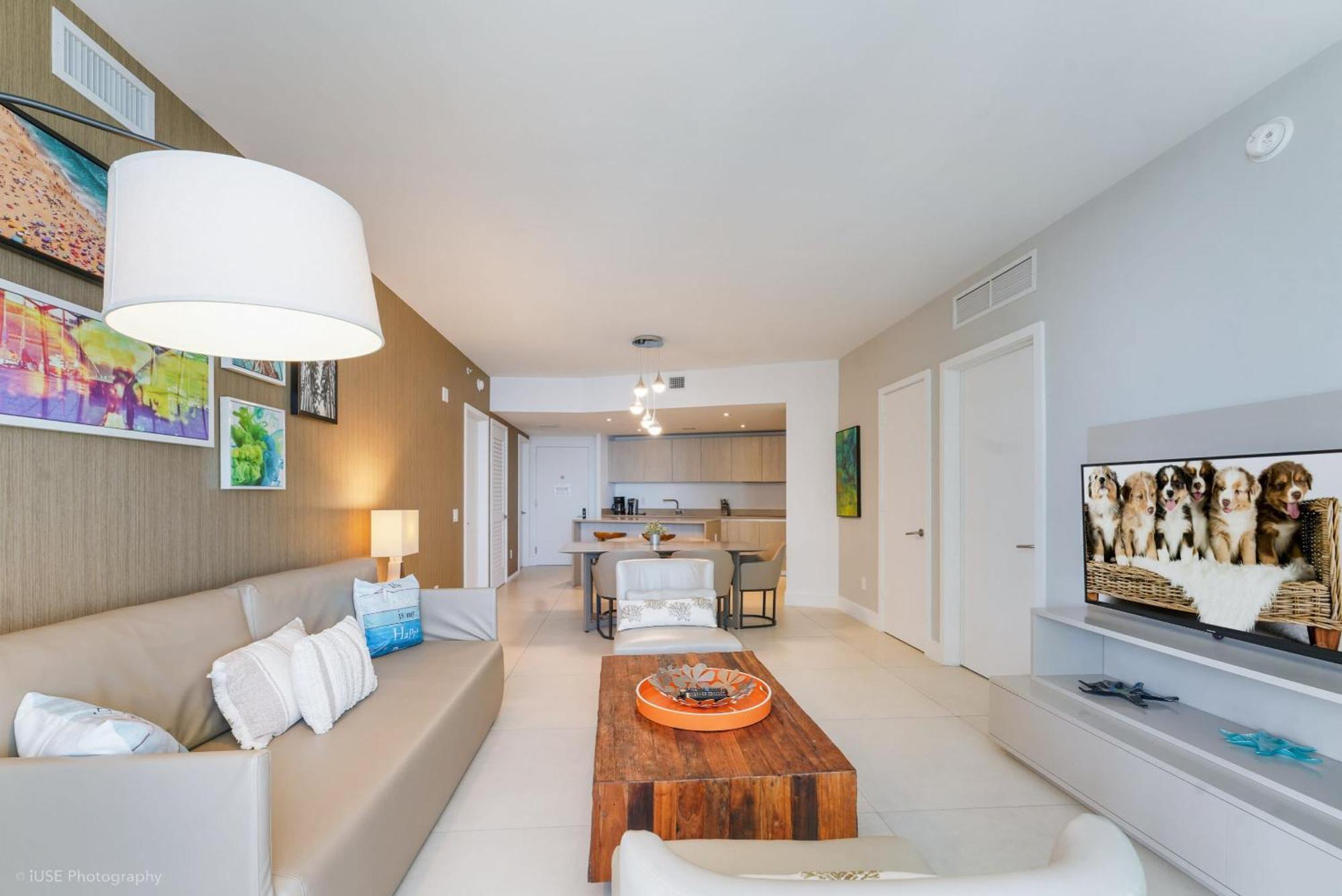 Apartment Lyfe Stunning 2 Bdr Modern On The Ocean