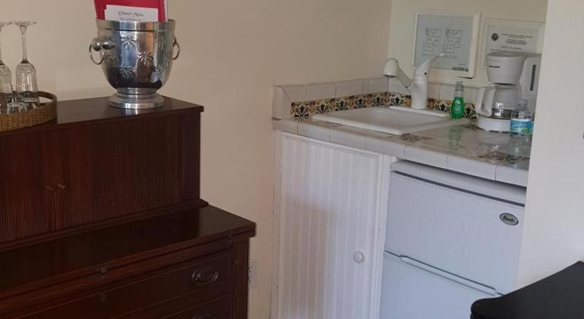 Hotel The Caribbean Court Boutique Vero Beach