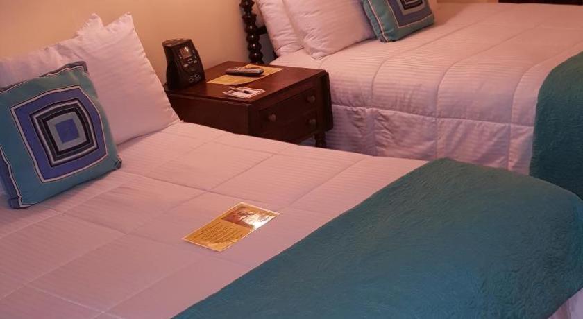 The Caribbean Court Boutique Hotel Vero Beach